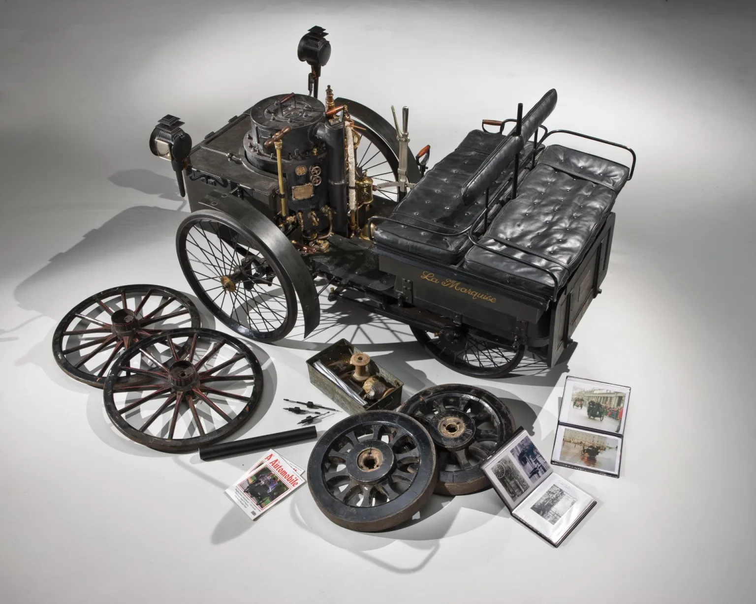 1884 De Dion Bouton et Trepardoux Dos-a-Dos steam vehicle