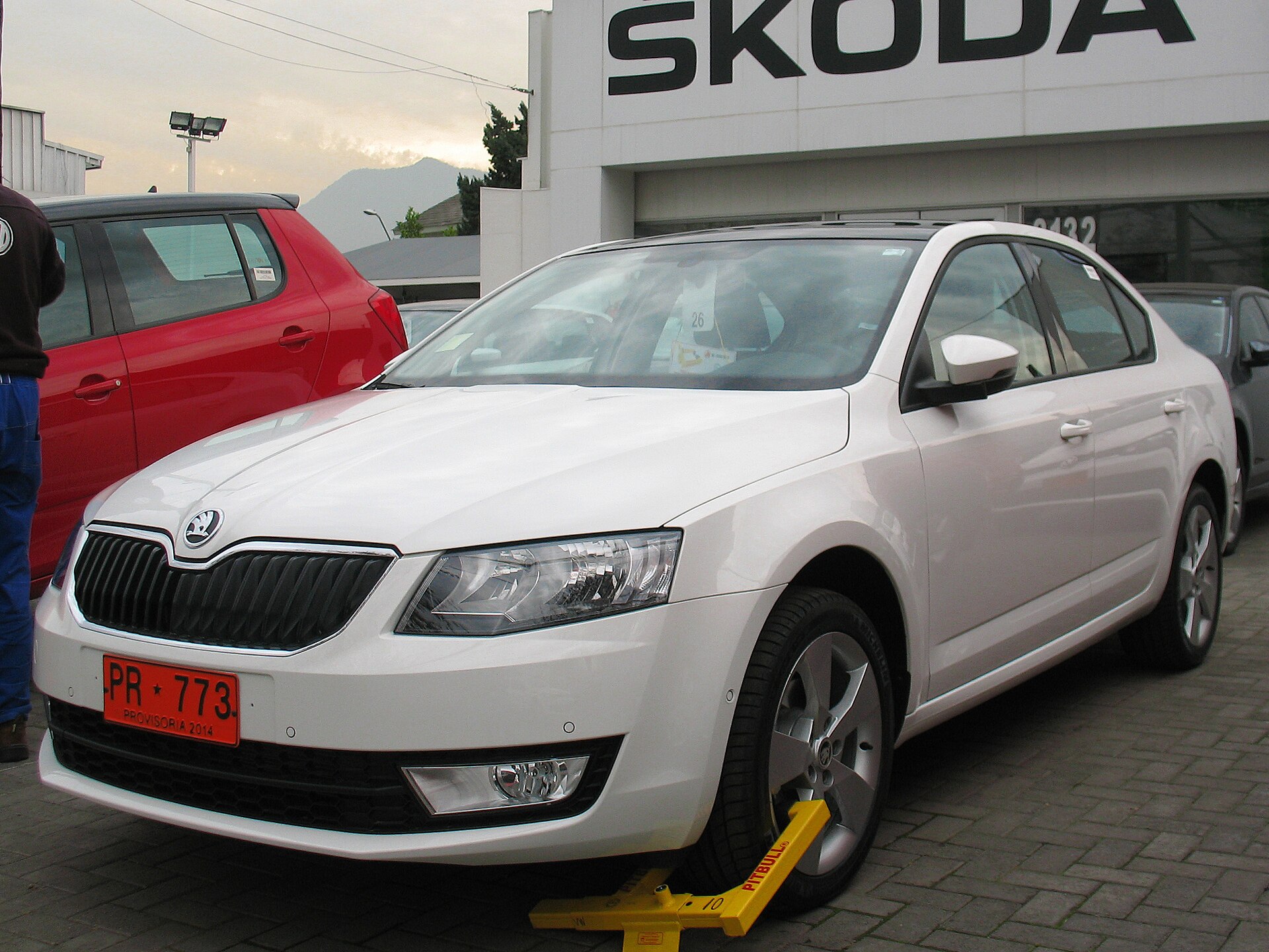 2014 Skoda Octavia, front view