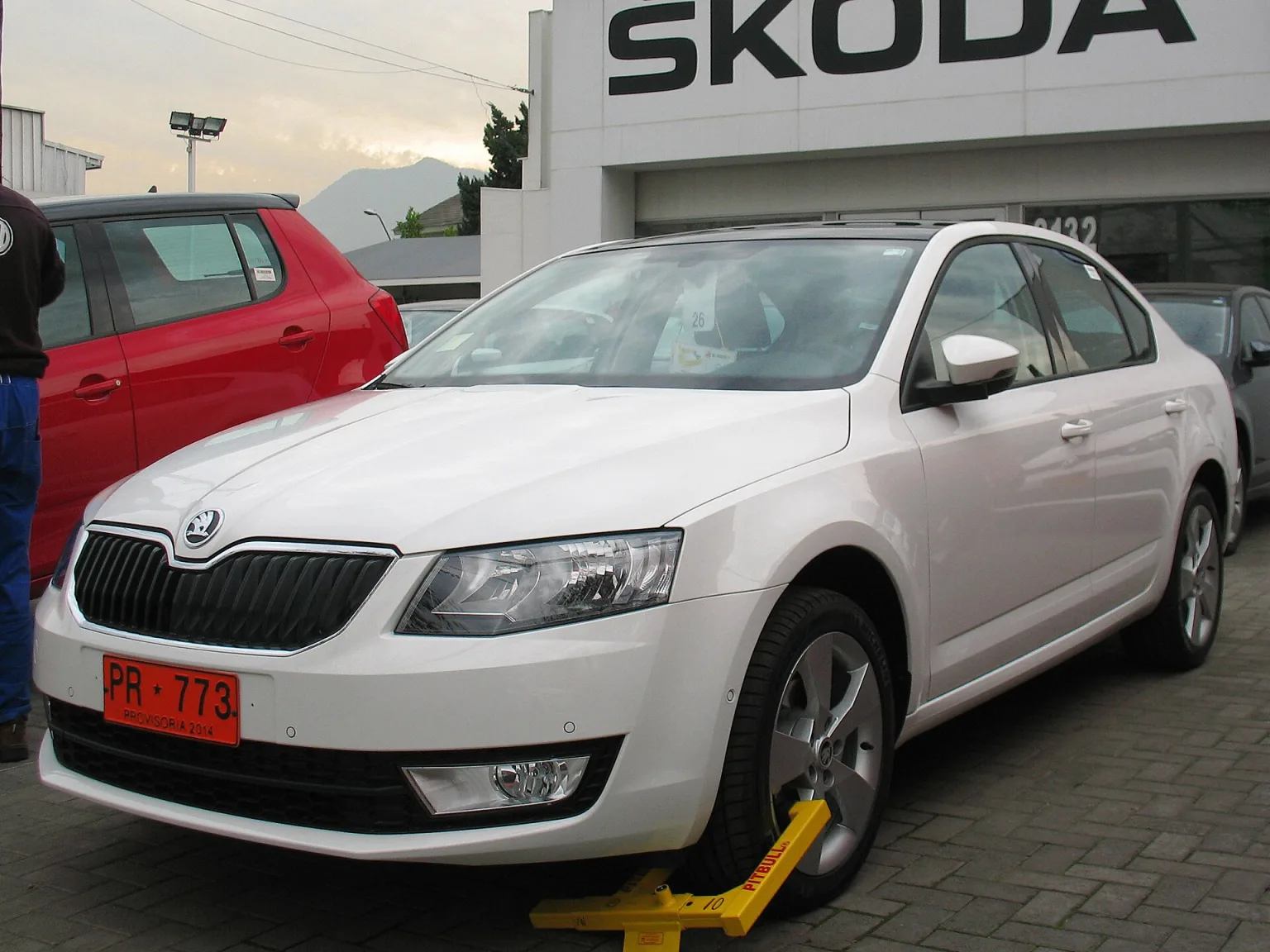 2014 Skoda Octavia, front view