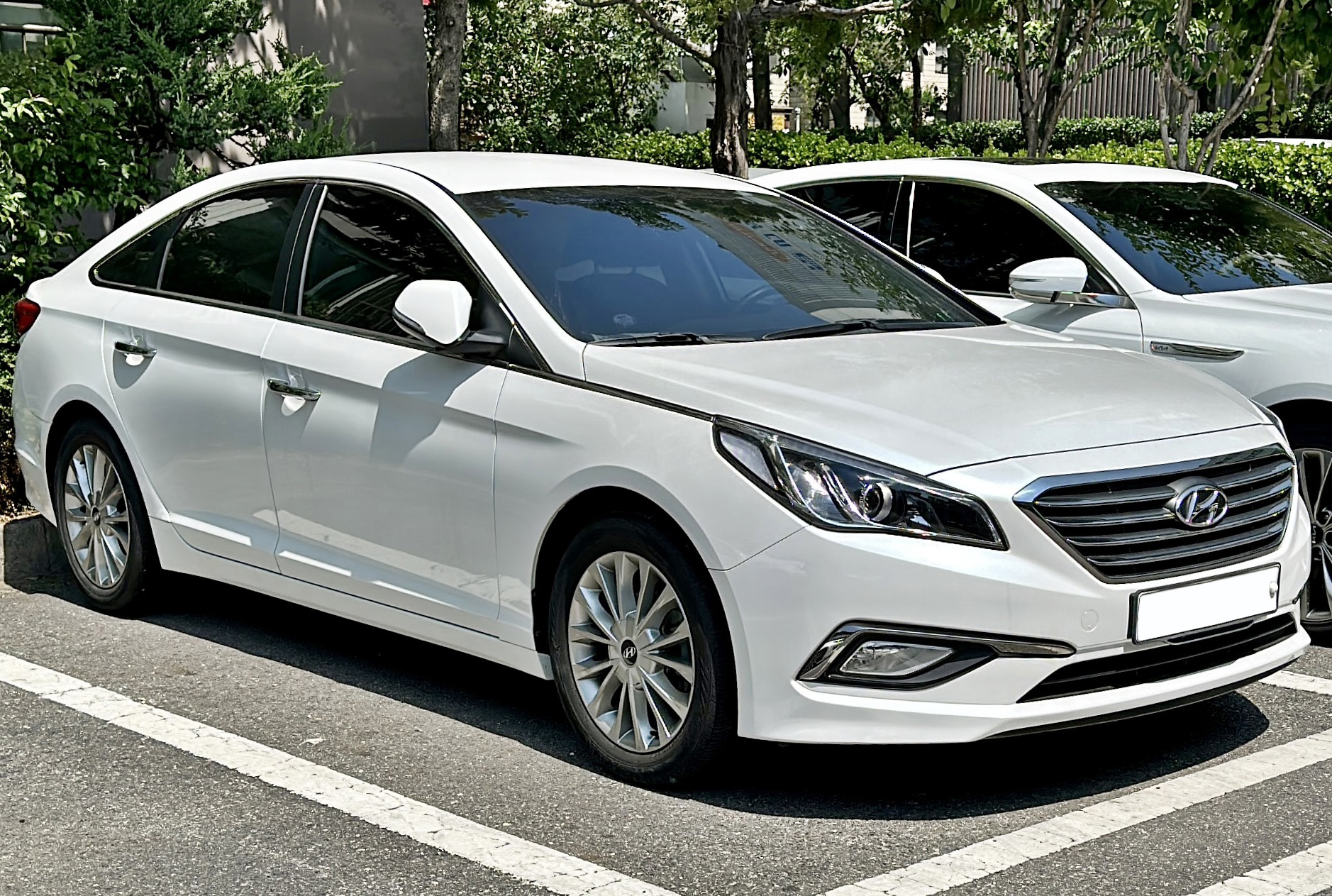 2015 Hyundai Sonata (LF) front view