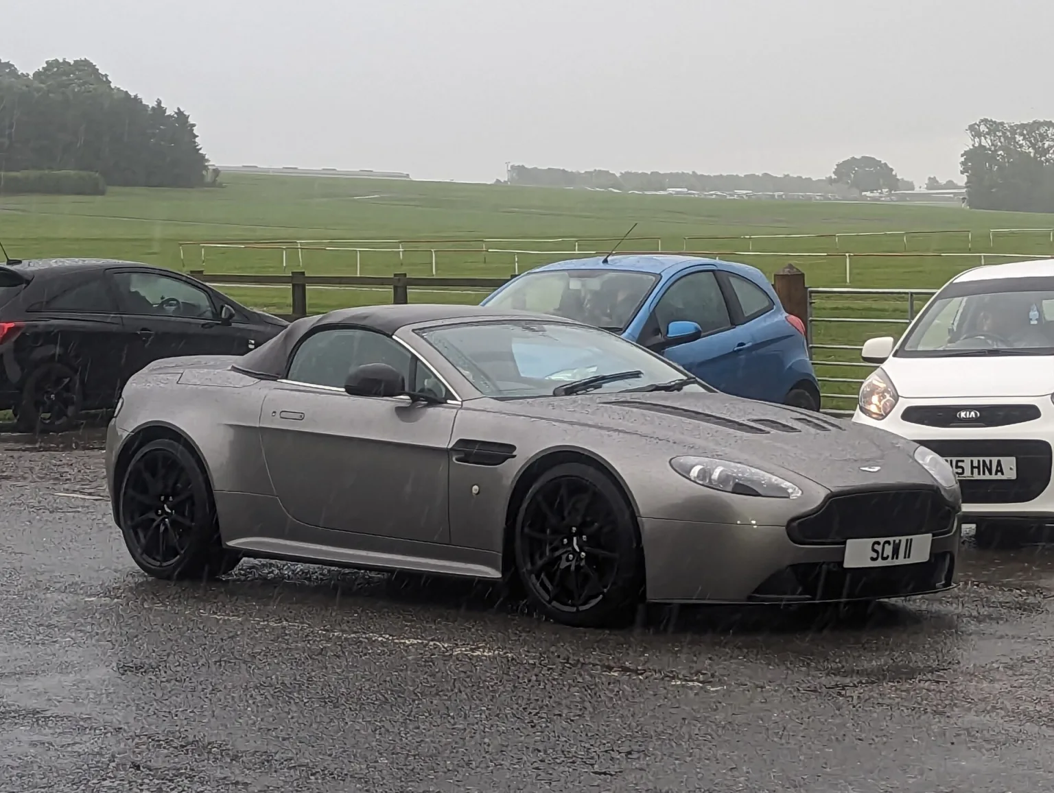 2012 Aston Martin V12 Vantage Roadster