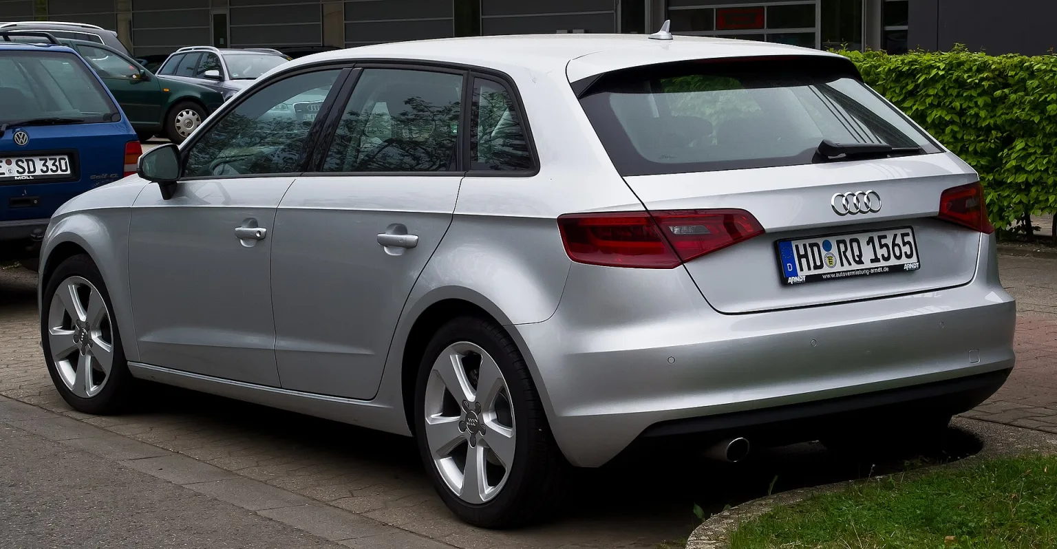 Audi A3 Sportback 1.6 TDI (8V), rear view, 2014