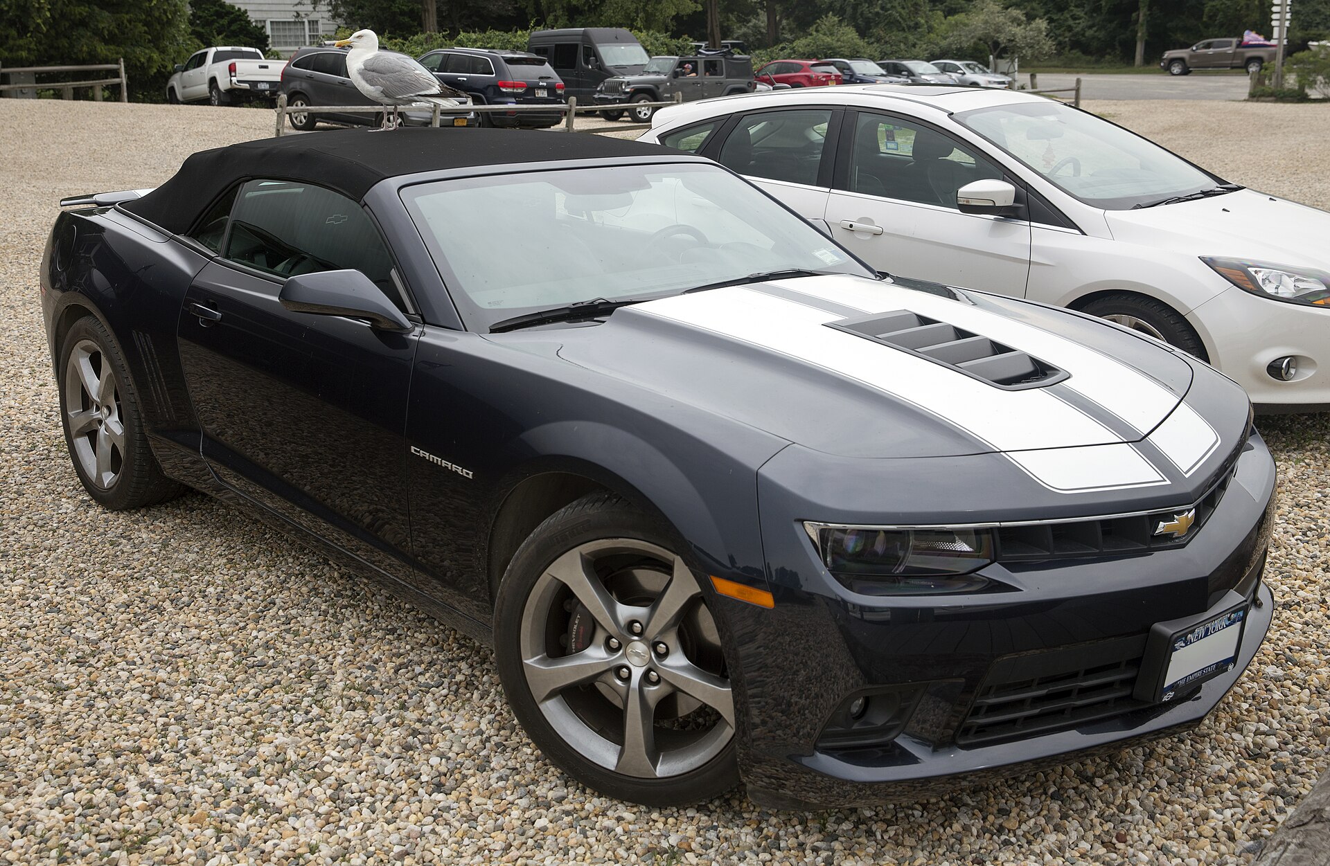 2014 Chevrolet Camaro SS Convertible, front right view