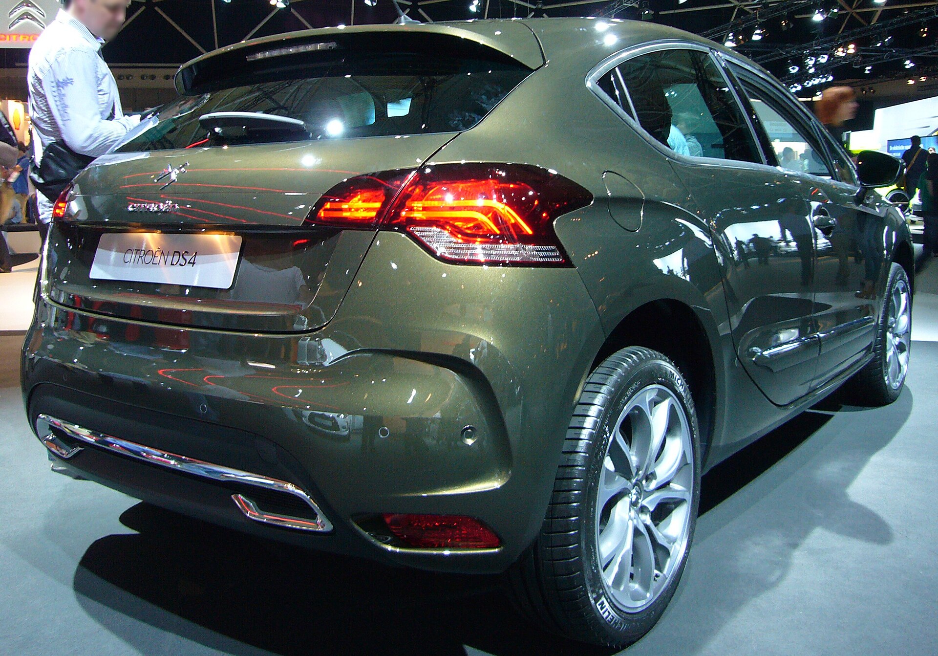 Citroën DS4, rear quarter view