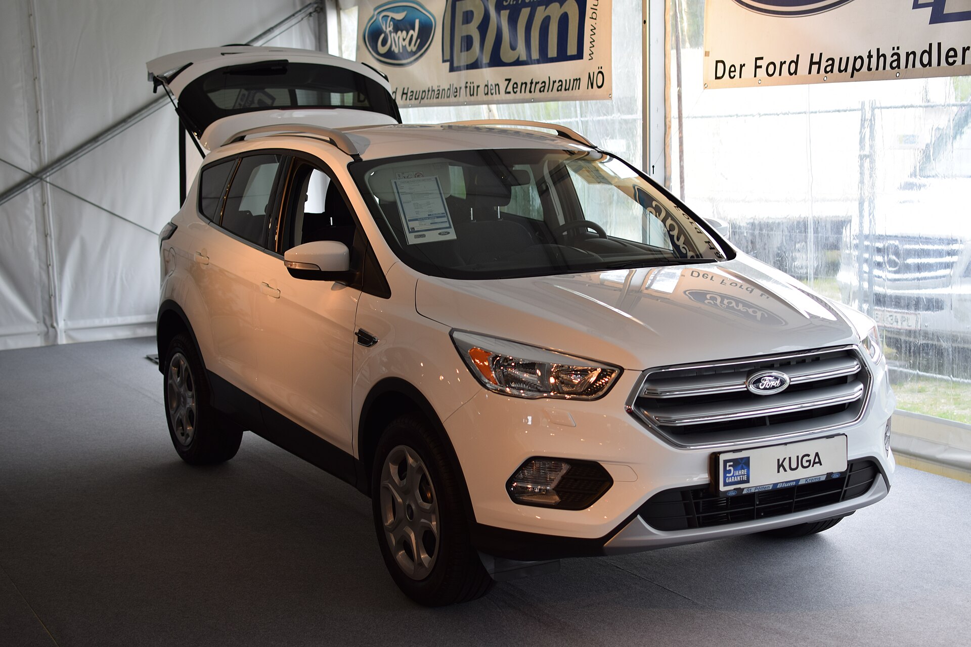 2017 Ford Kuga Mk2 facelift, front view, EU specification