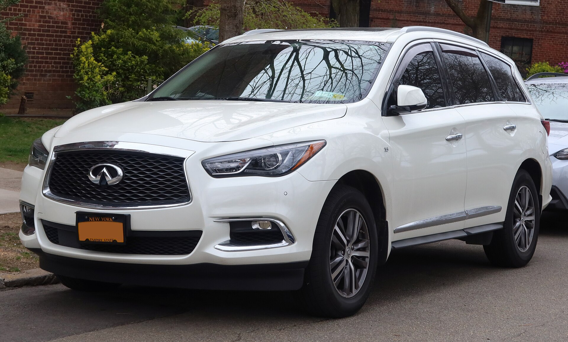 2017 Infiniti QX60, front view