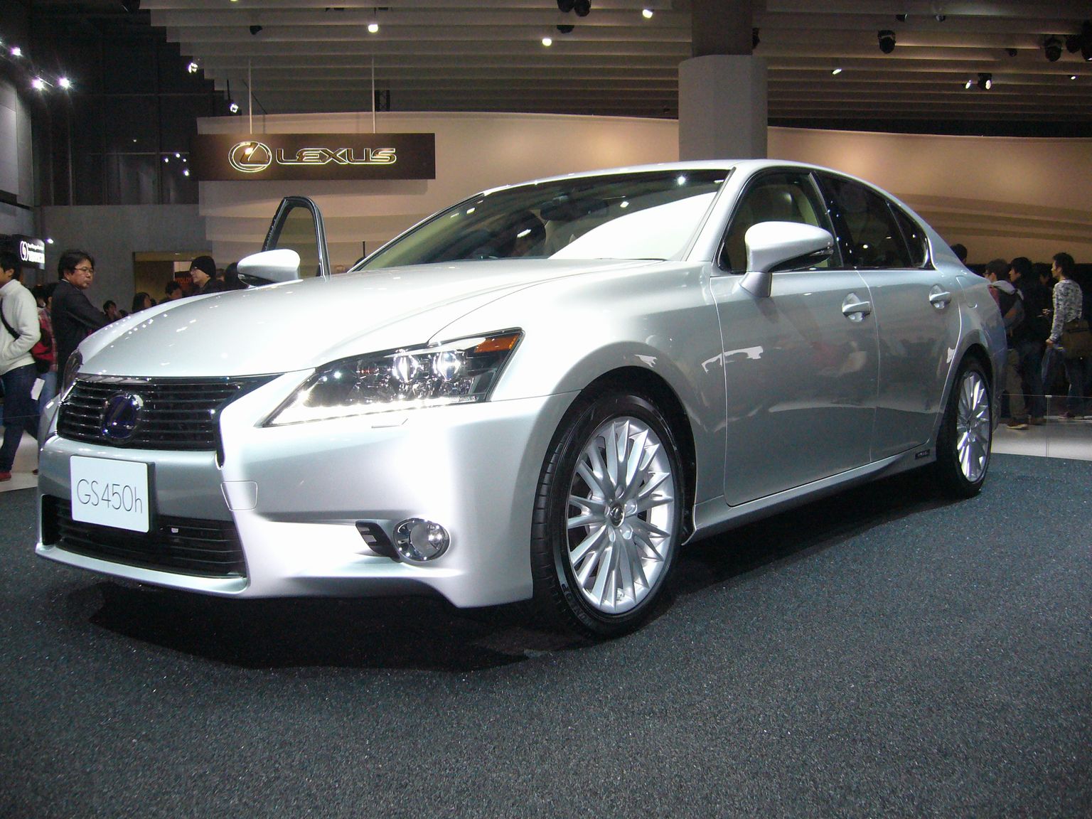 Lexus GS (fourth generation) front view