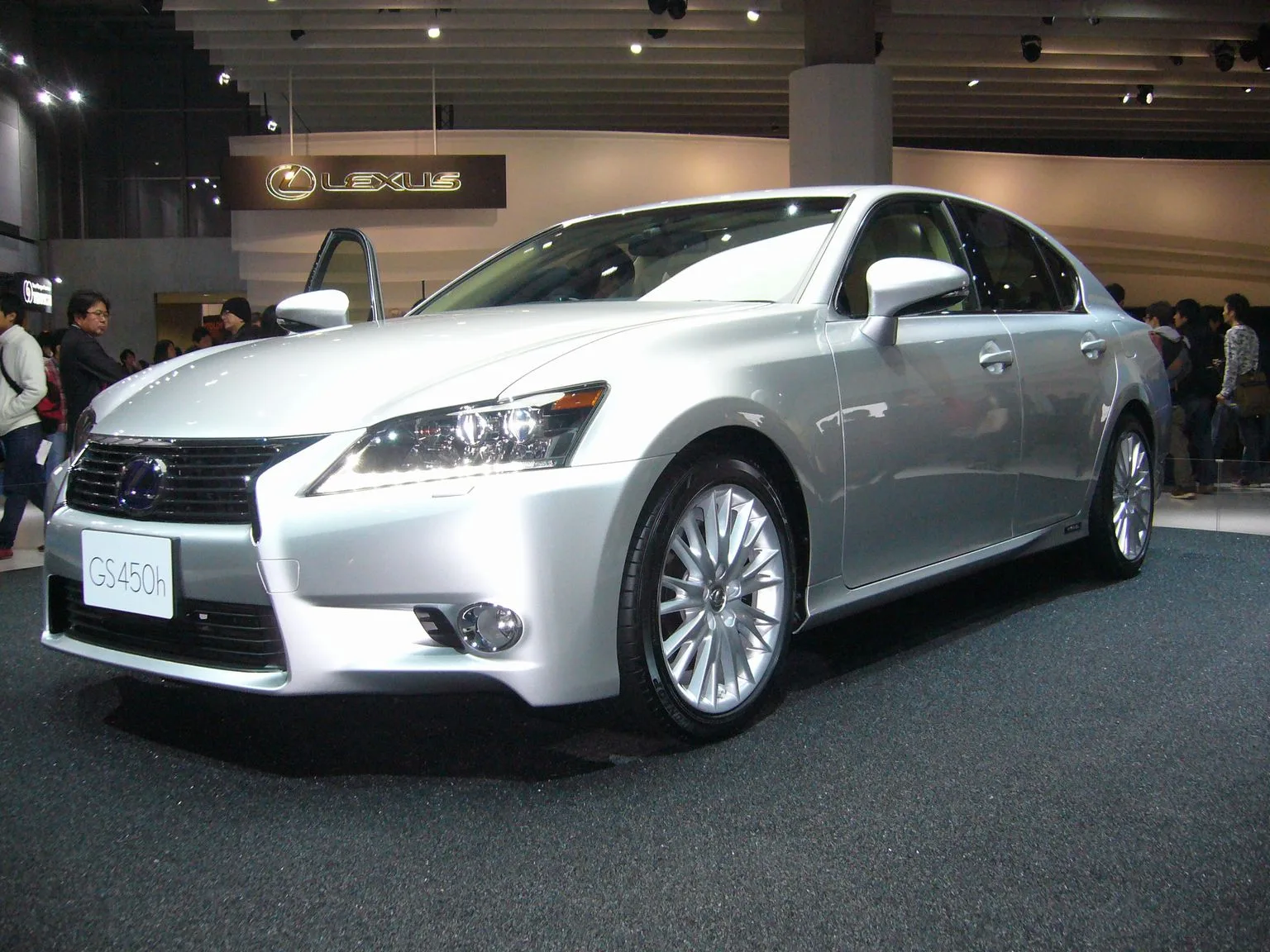 Lexus GS (fourth generation) front view
