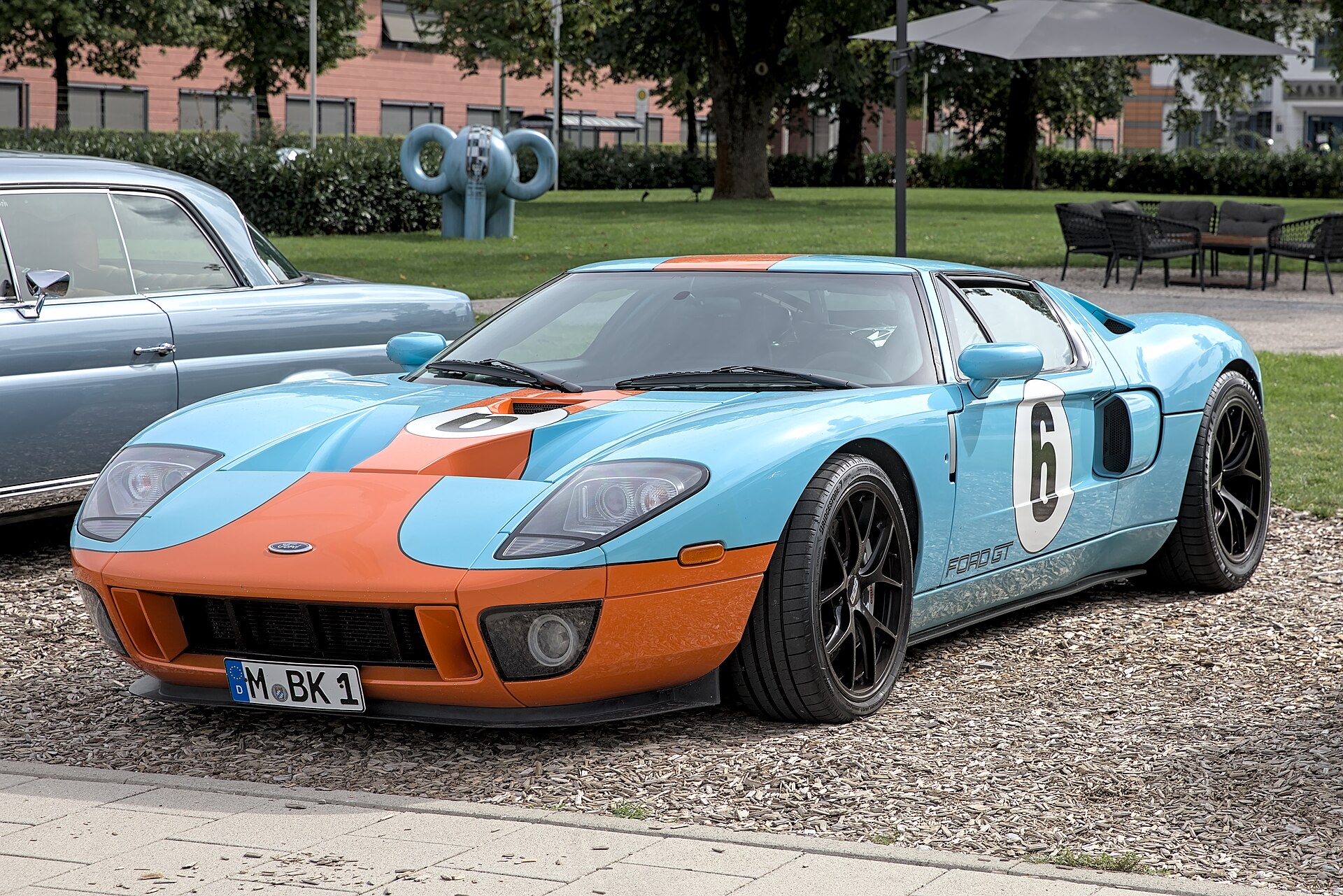 First-generation Ford GT coupe, similar to the 2006 model.