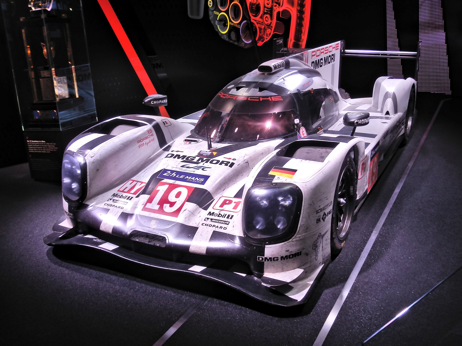 Porsche 919 Hybrid at the 2015 IAA, the car Magnussen was set to test.