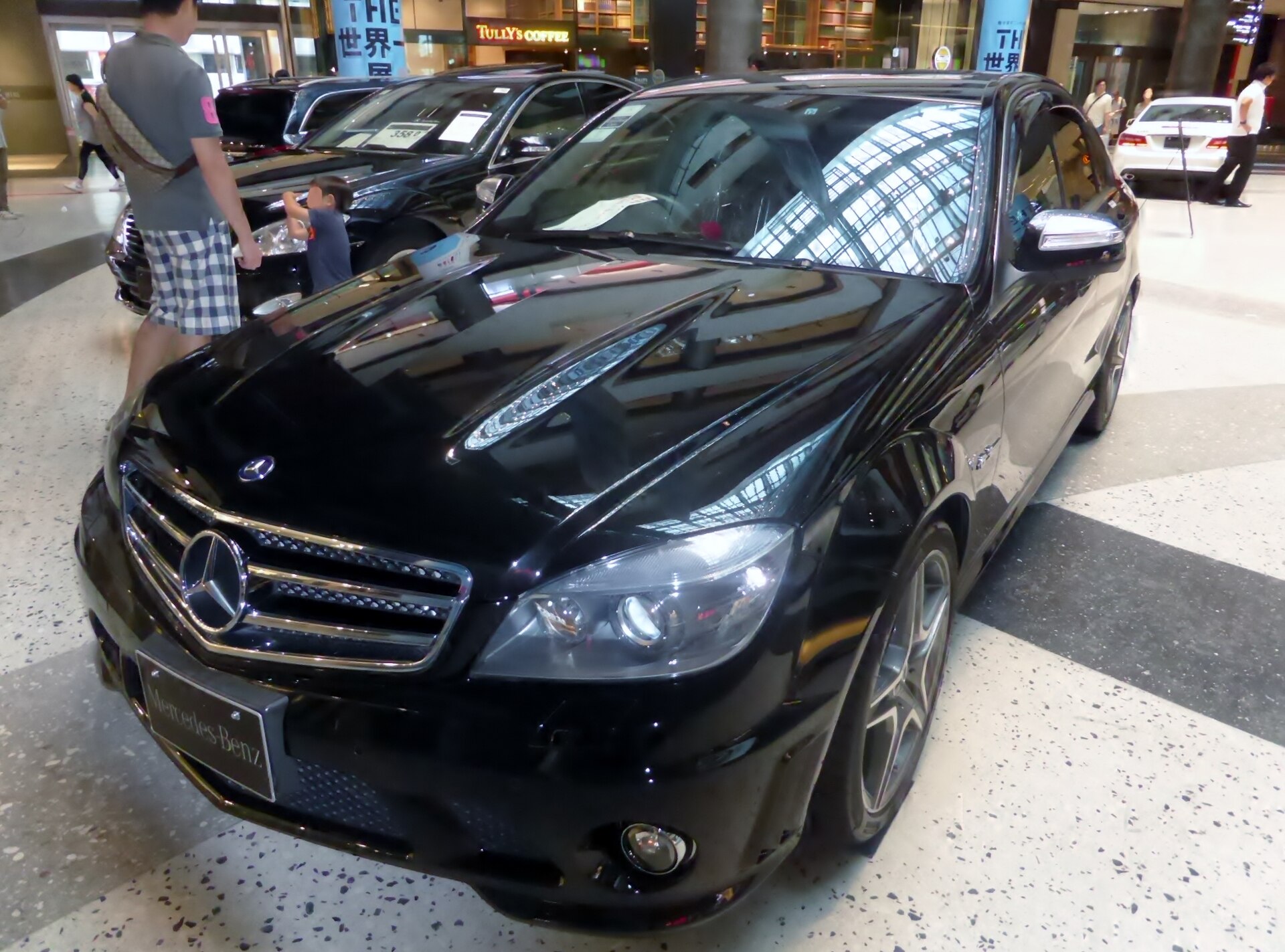 Mercedes-Benz C63 AMG (W204) front view