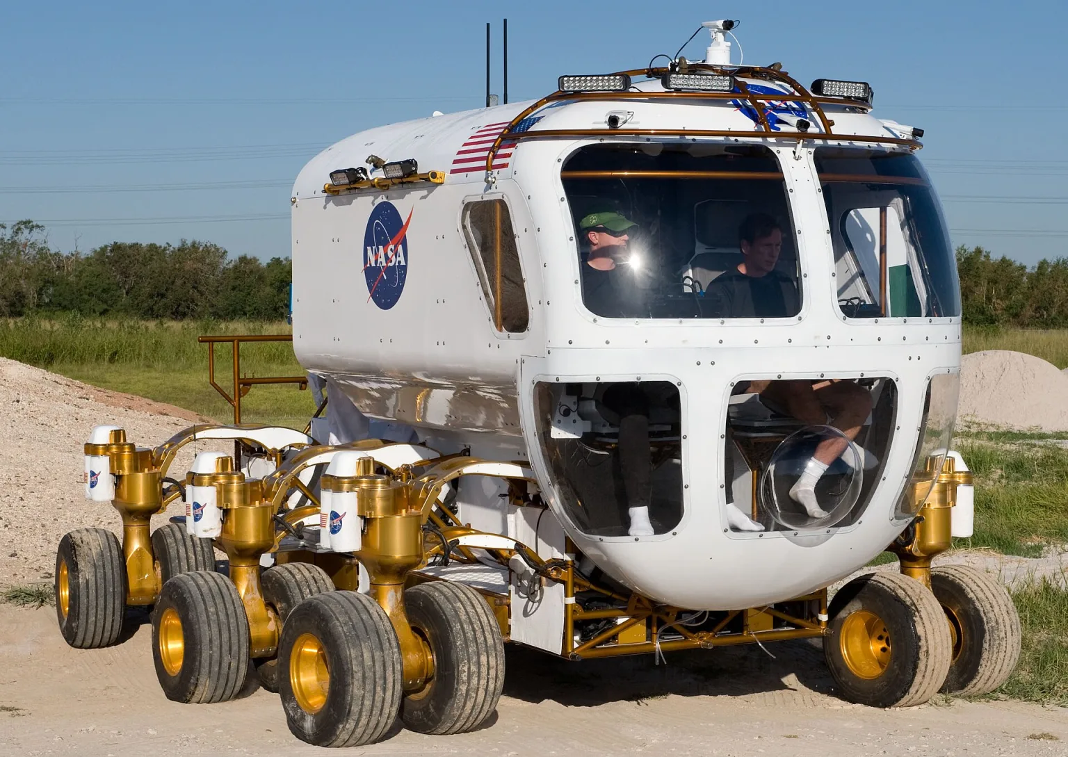 NASA Small Pressurized Lunar Rover with Michelin non-pneumatic tyres