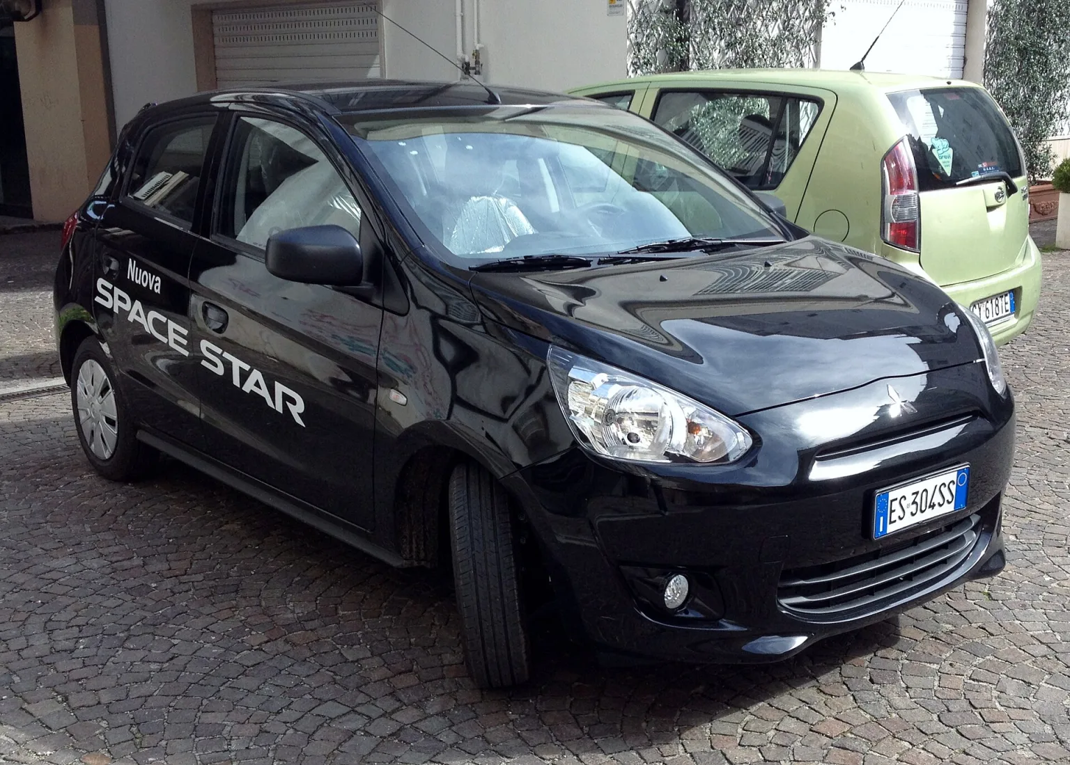 2012 Mitsubishi Space Star, front view