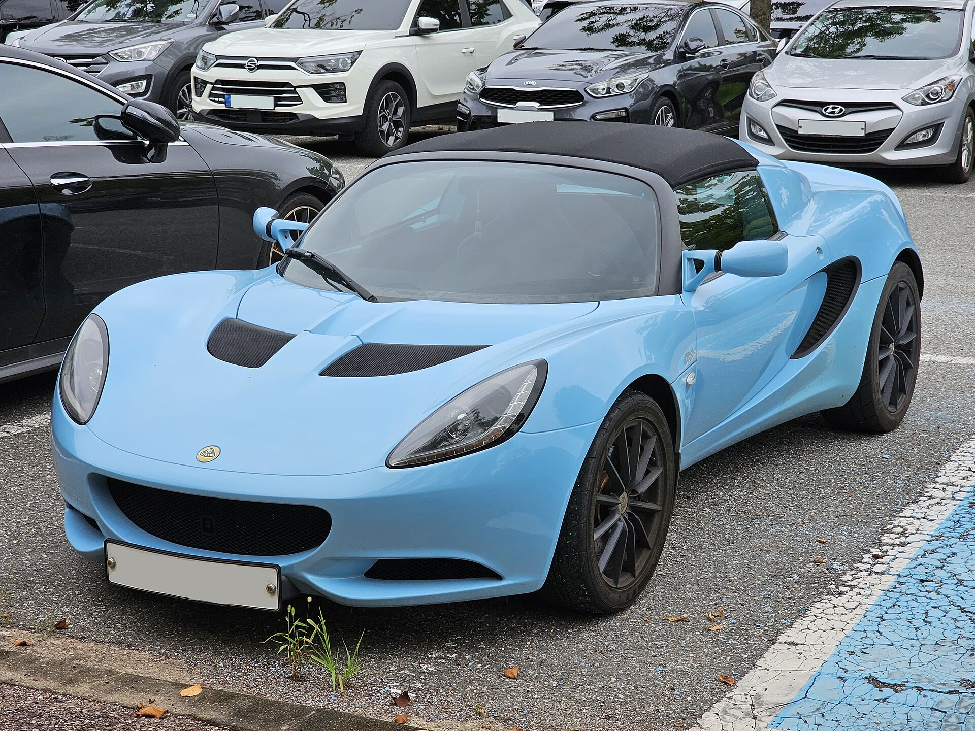 Lotus Elise Club Racer Series 3 in Sky Blue, front view.