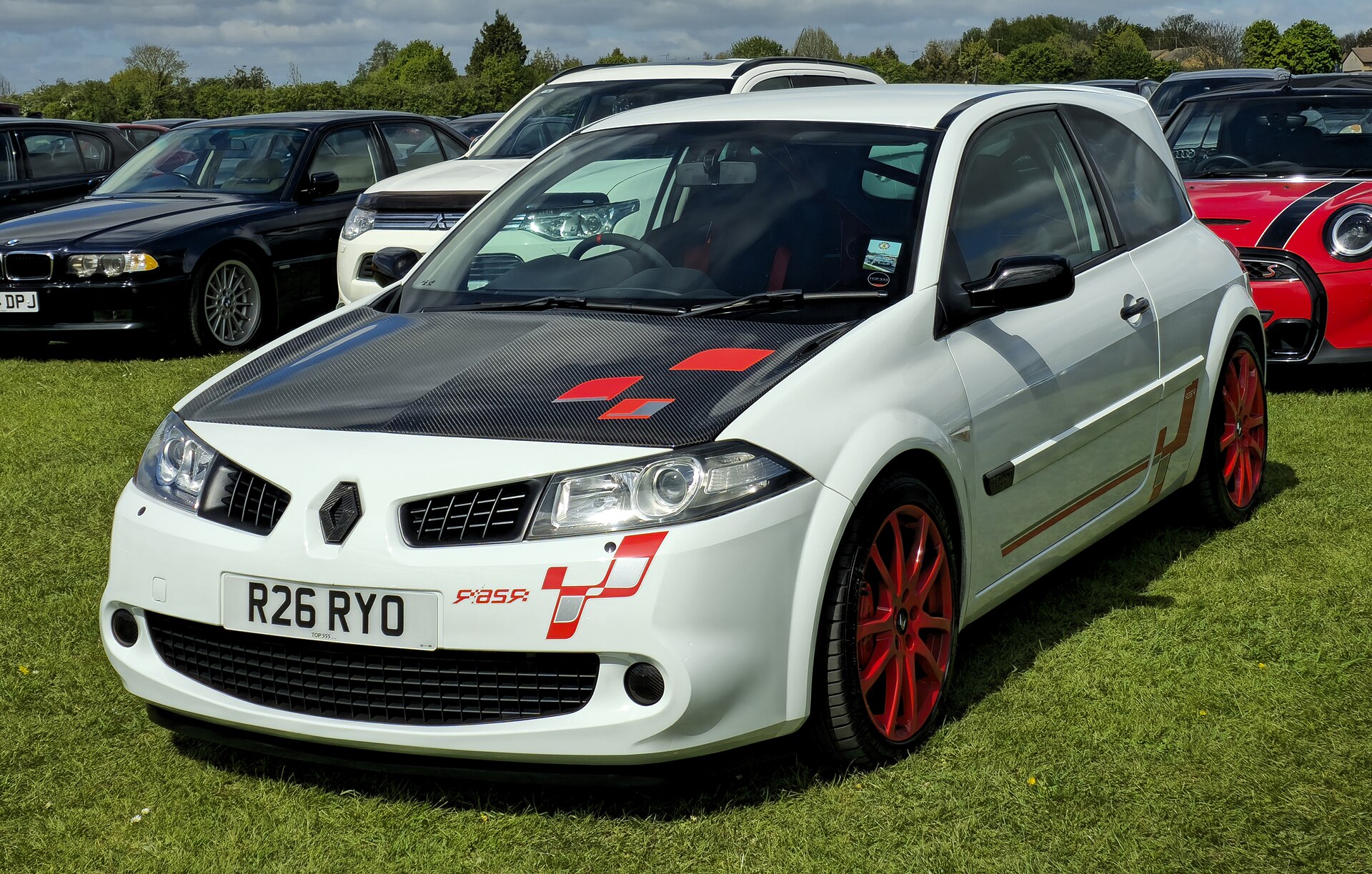 2009 Renault Mégane R26.R in red with distinctive decals