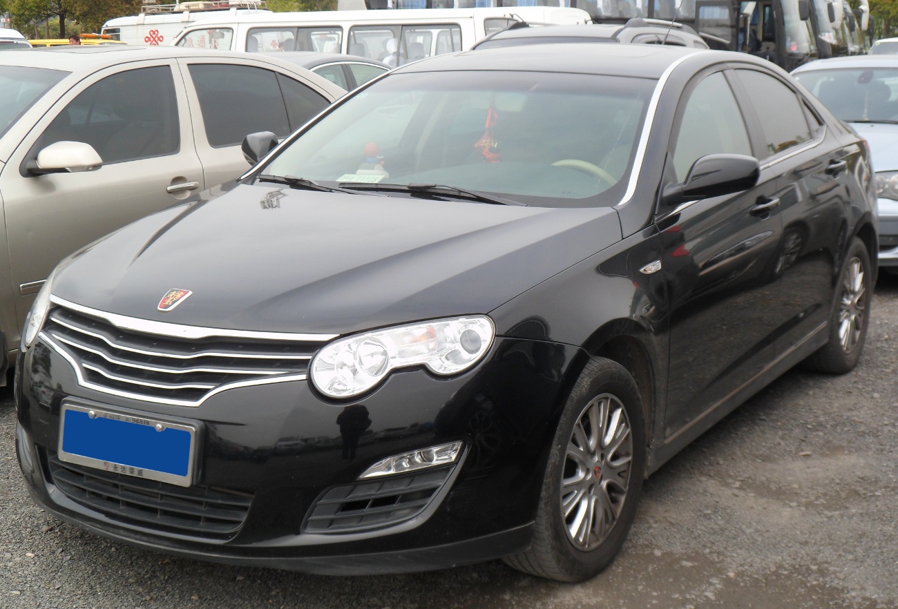 Roewe 550 saloon photographed in China, 2012