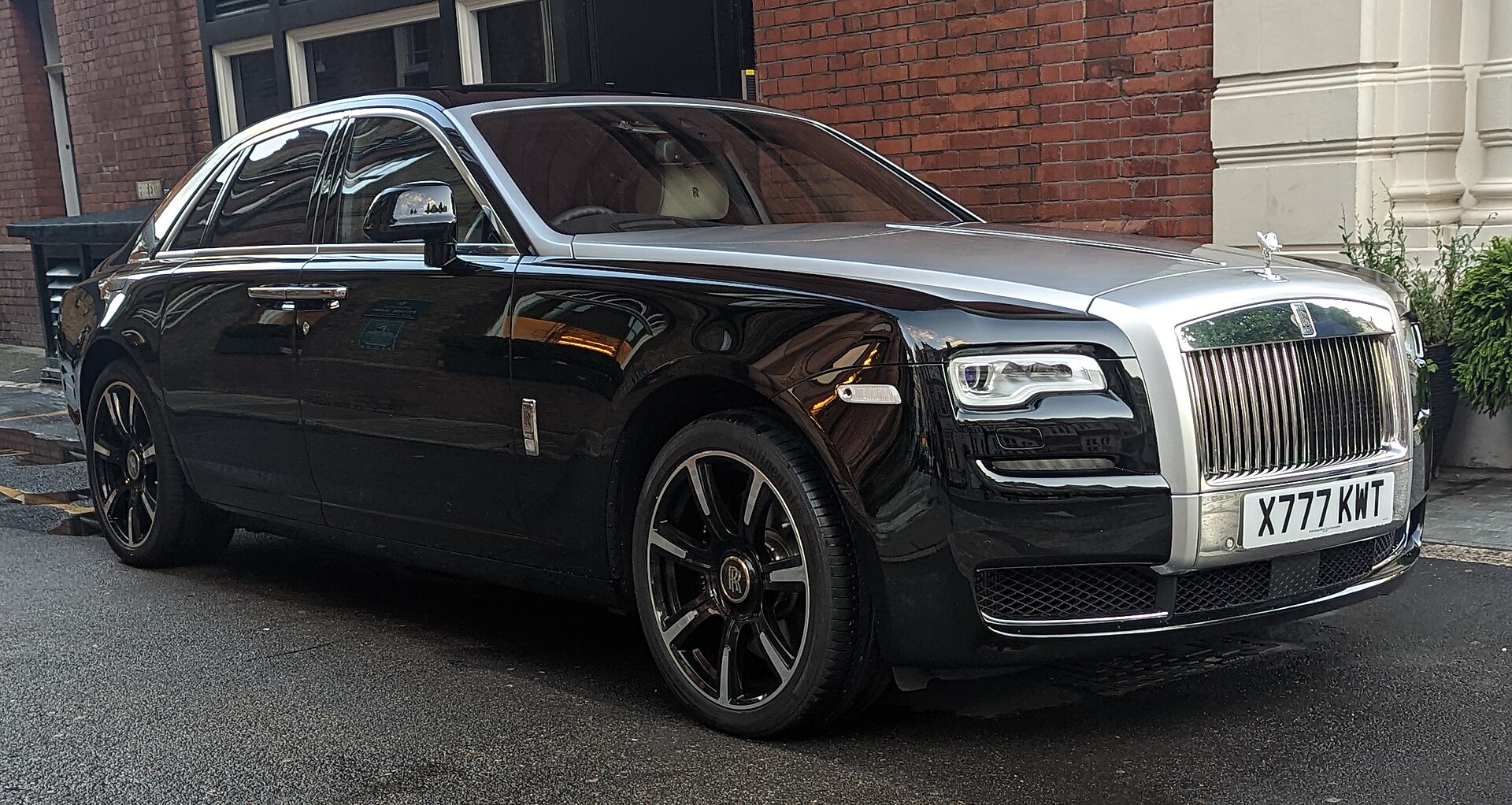 2017 Rolls-Royce Ghost V12 SWB Auto