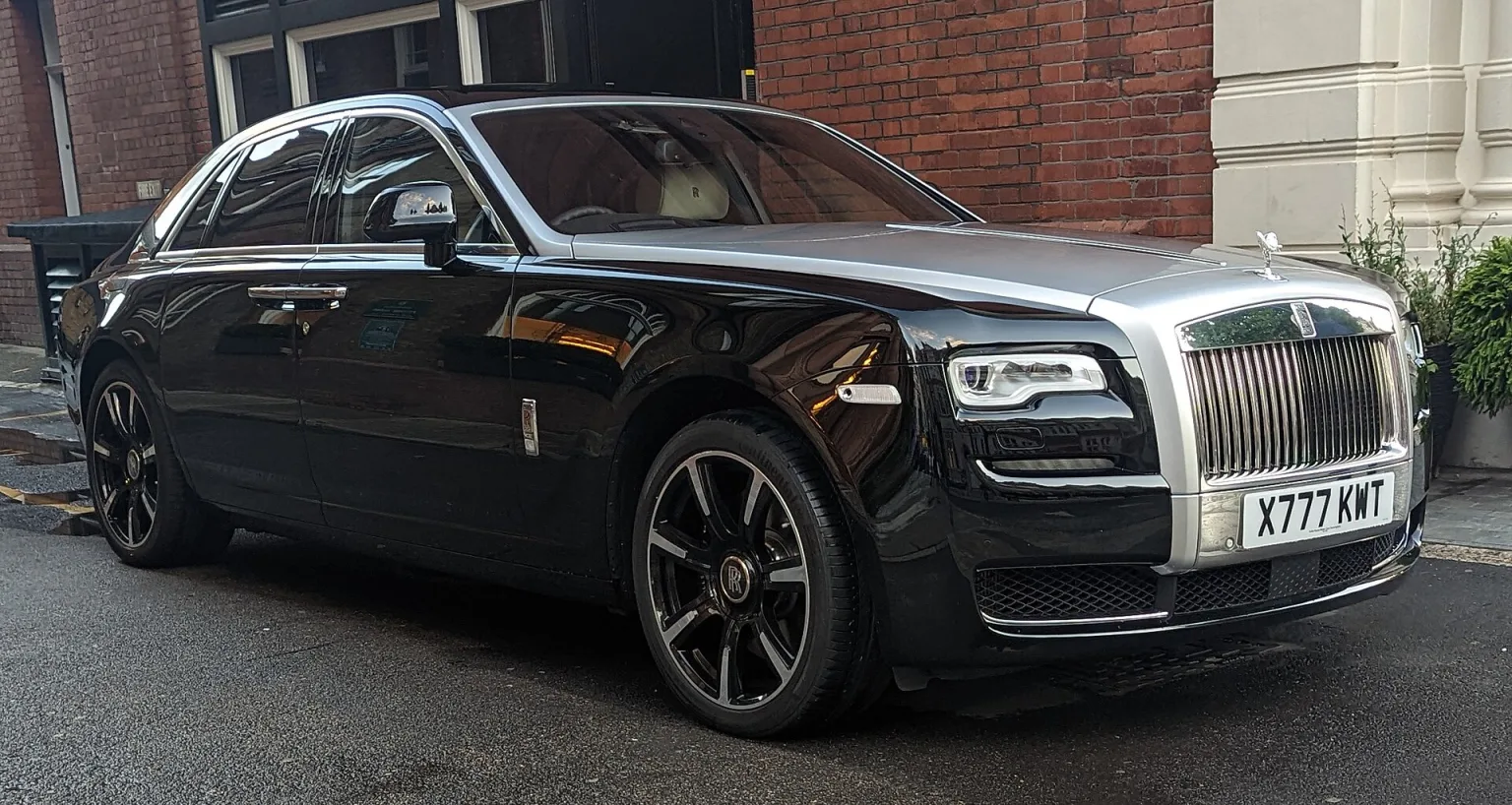 2017 Rolls-Royce Ghost V12 SWB Auto