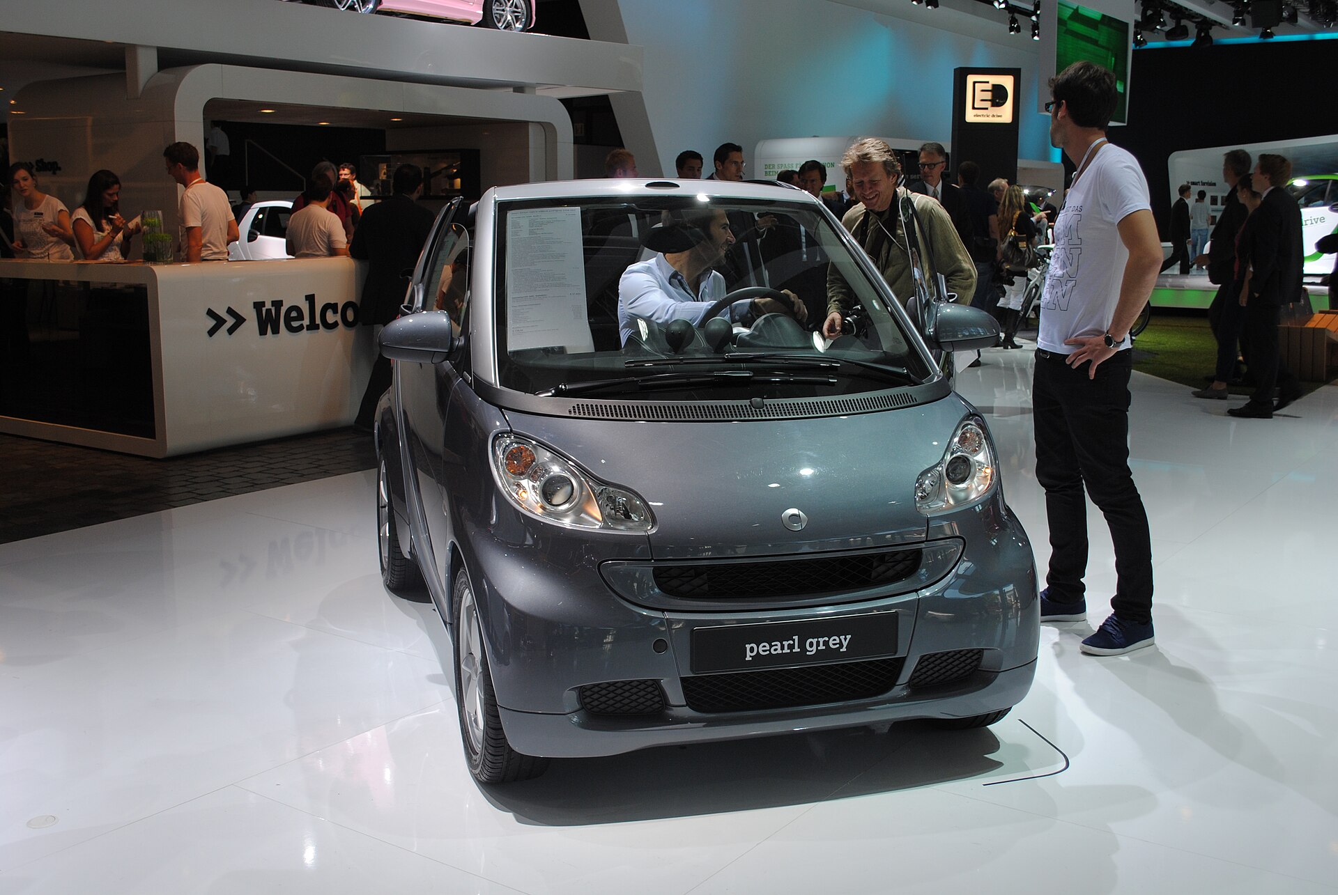 Smart fortwo pearlgrey cabrio at Frankfurt Motor Show 2011