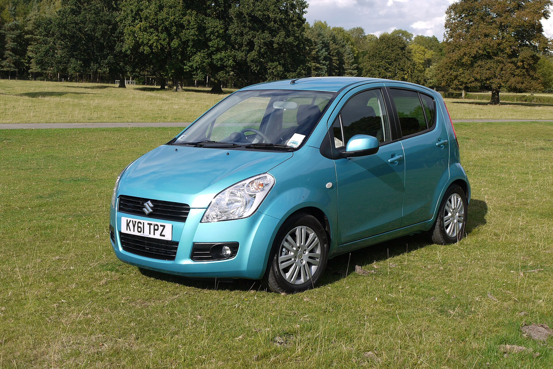 Suzuki Splash SZ4, contemporary with the 2011–2012 model years.