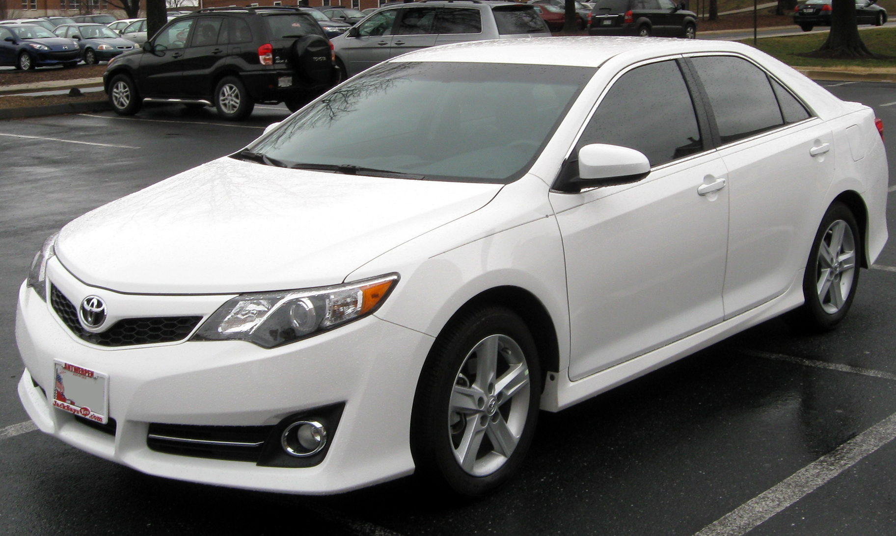 2012 Toyota Camry SE photographed in 2012