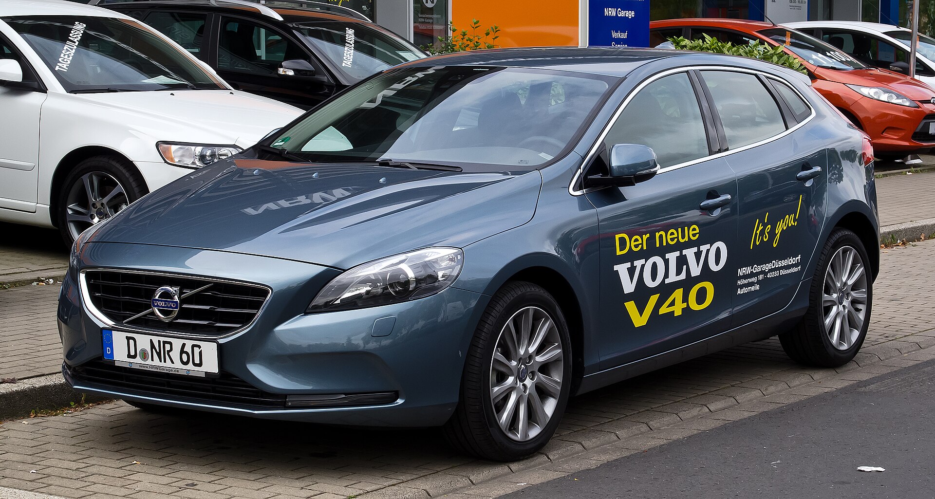 Volvo V40 D2 (second generation), photographed in 2012