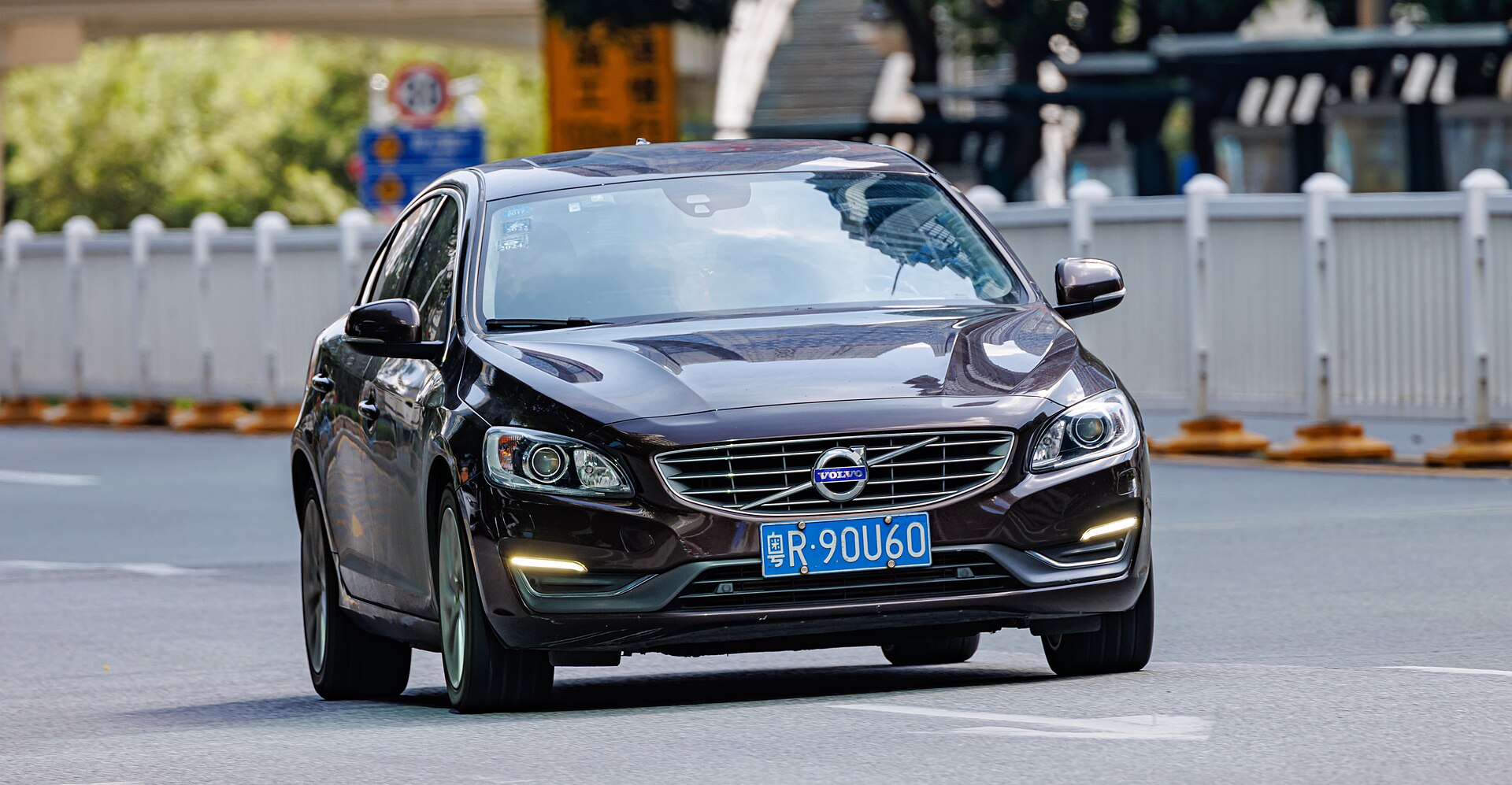Volvo S60L in China