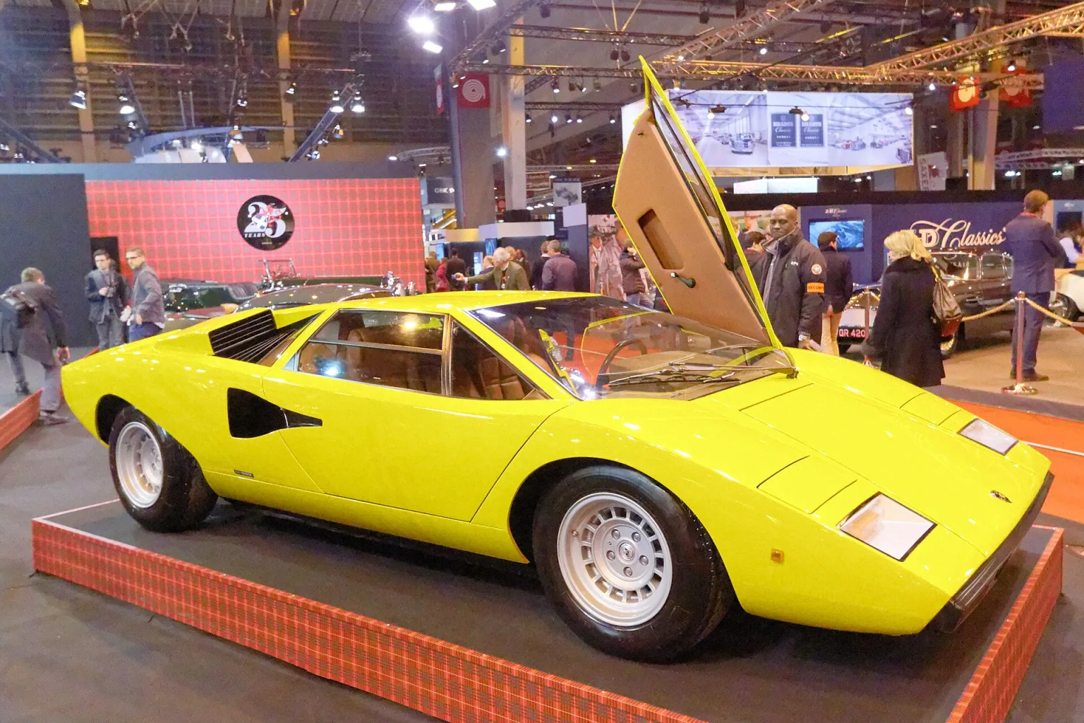 1975 Lamborghini Countach LP400 Periscopica at Rétromobile 2017