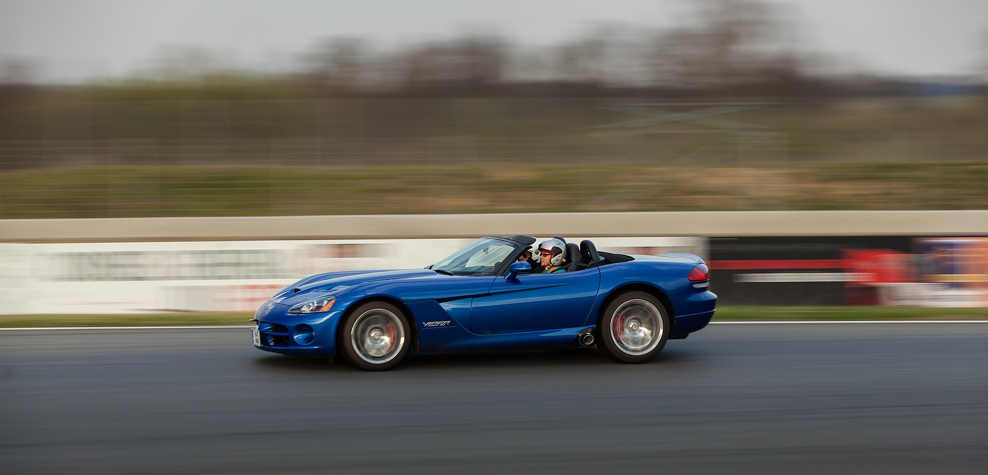 Dodge Viper SRT10 at a track event in France, 2013.