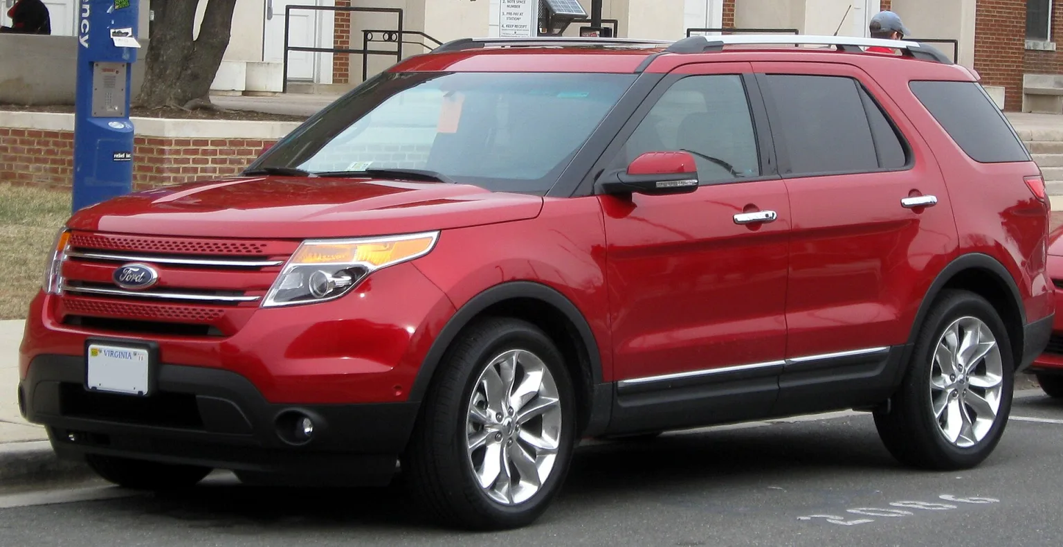 2011 Ford Explorer Limited, front view