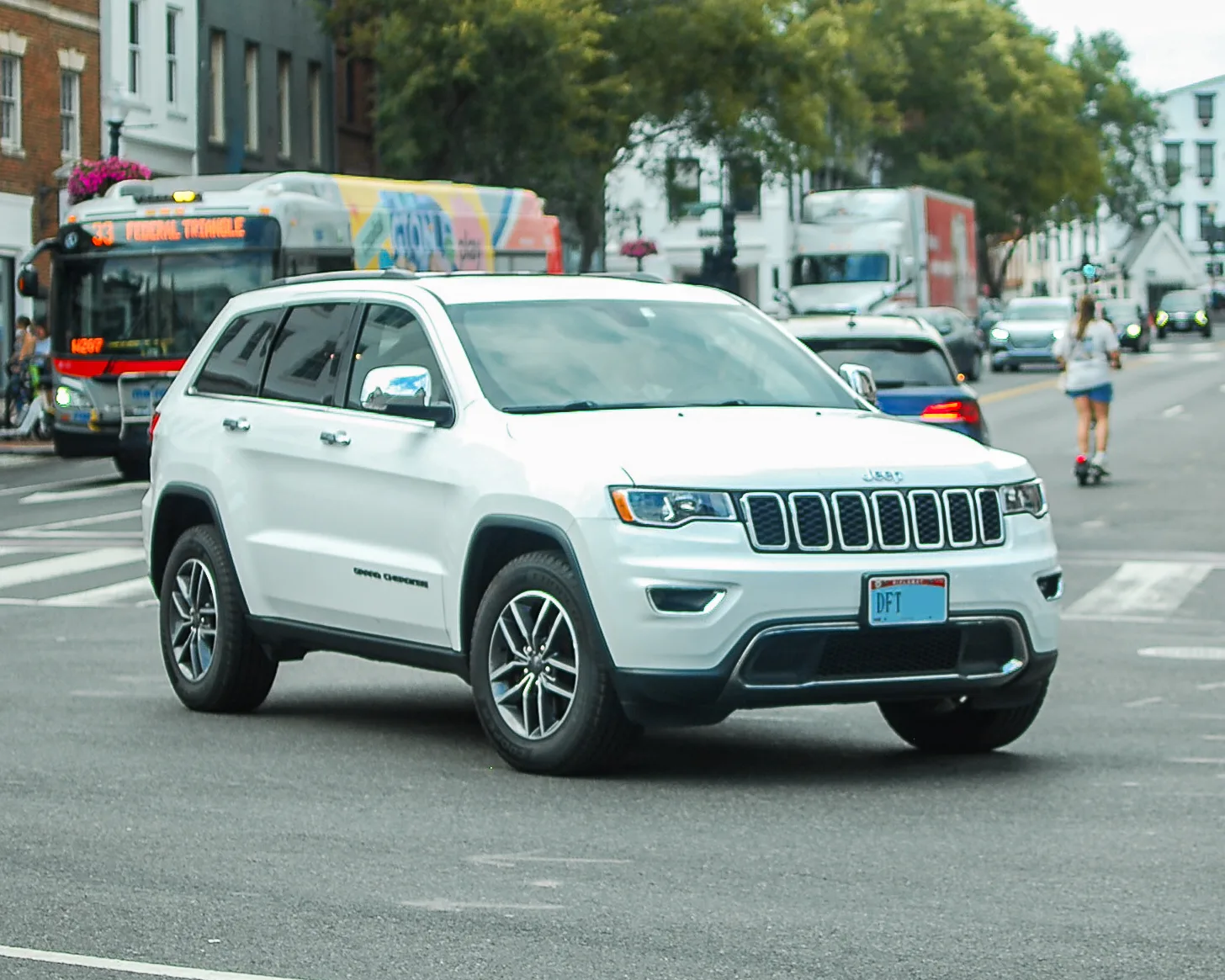 Jeep Grand Cherokee (WK2) in Washington DC Metro Area, USA