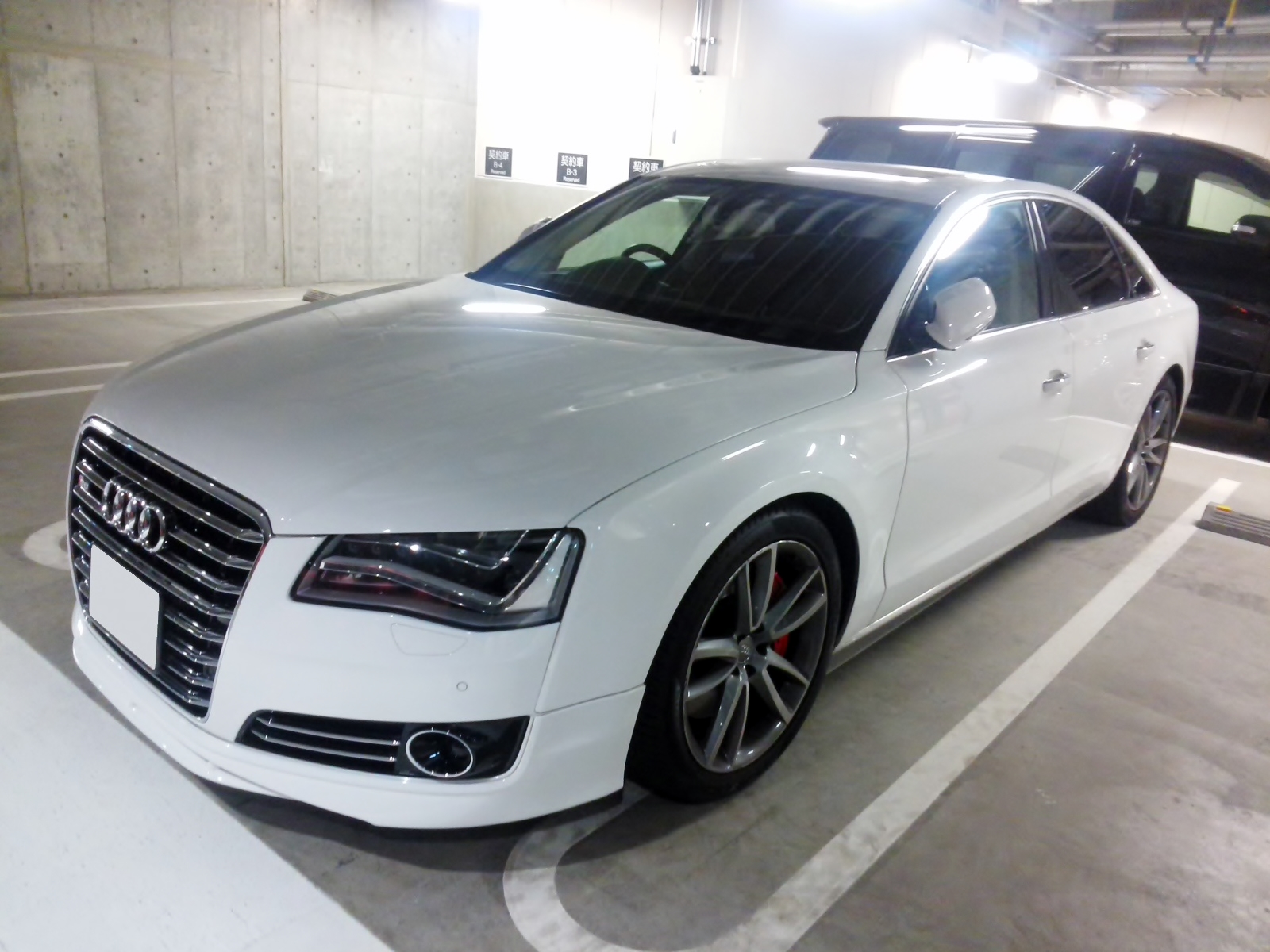 Audi S8 (D4) front view