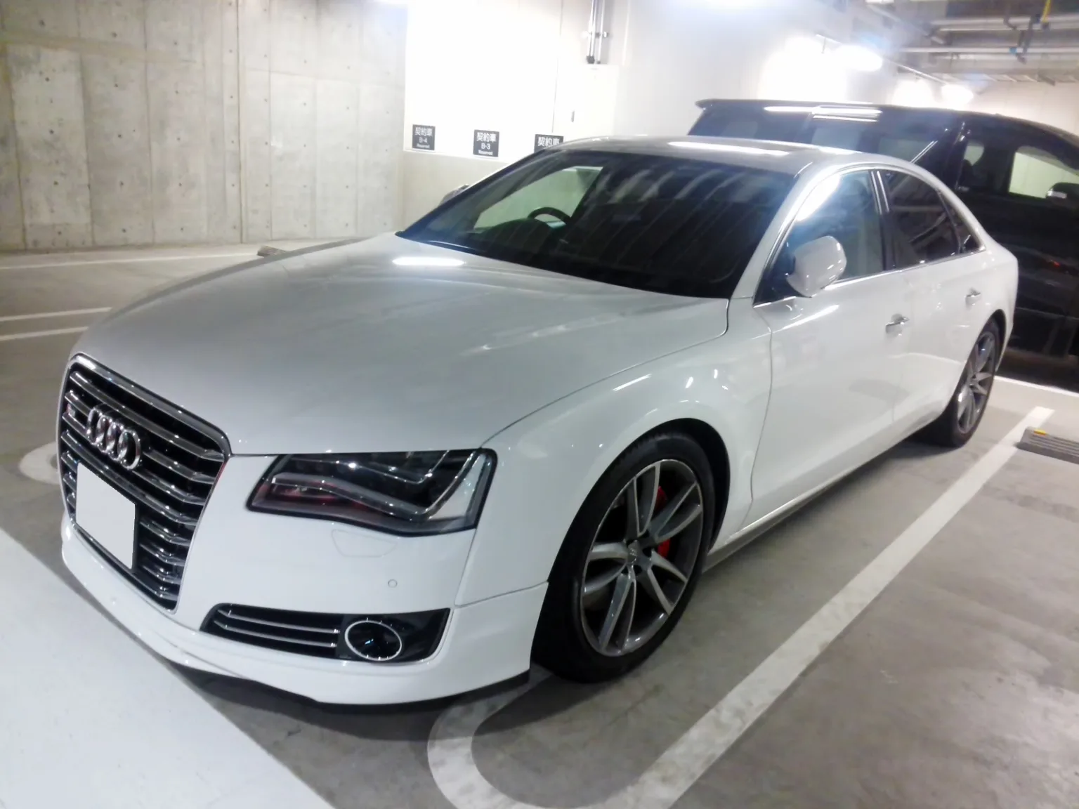 Audi S8 (D4) front view