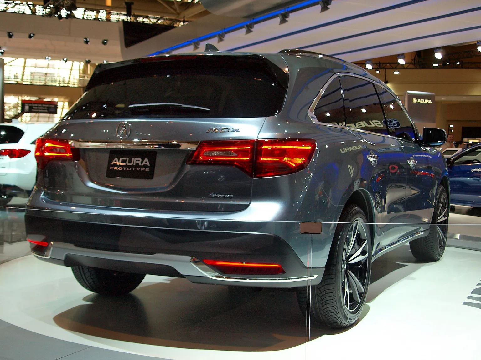 2014 Acura MDX at the 2013 Canadian International Auto Show