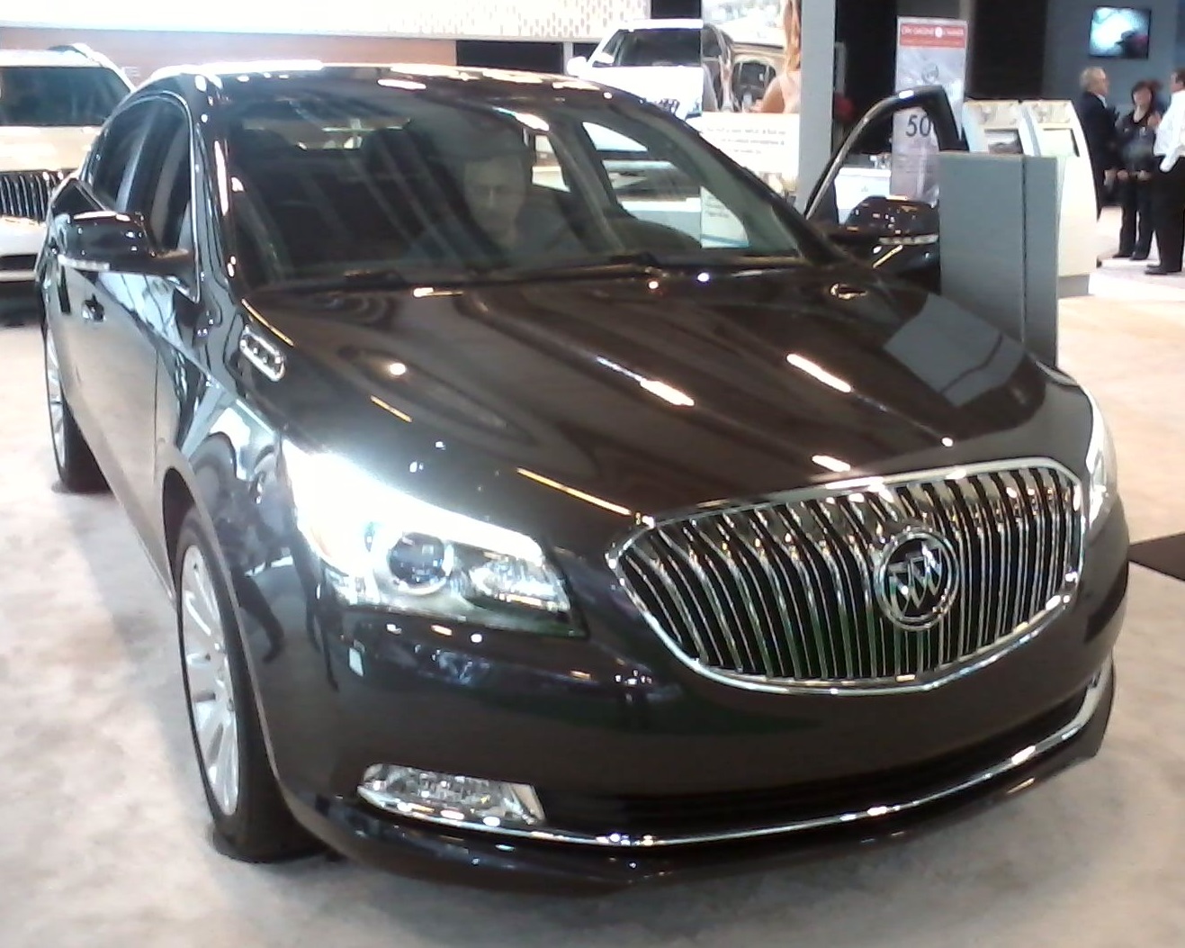 2014 Buick LaCrosse at the 2014 MIAS, showing the refreshed design.