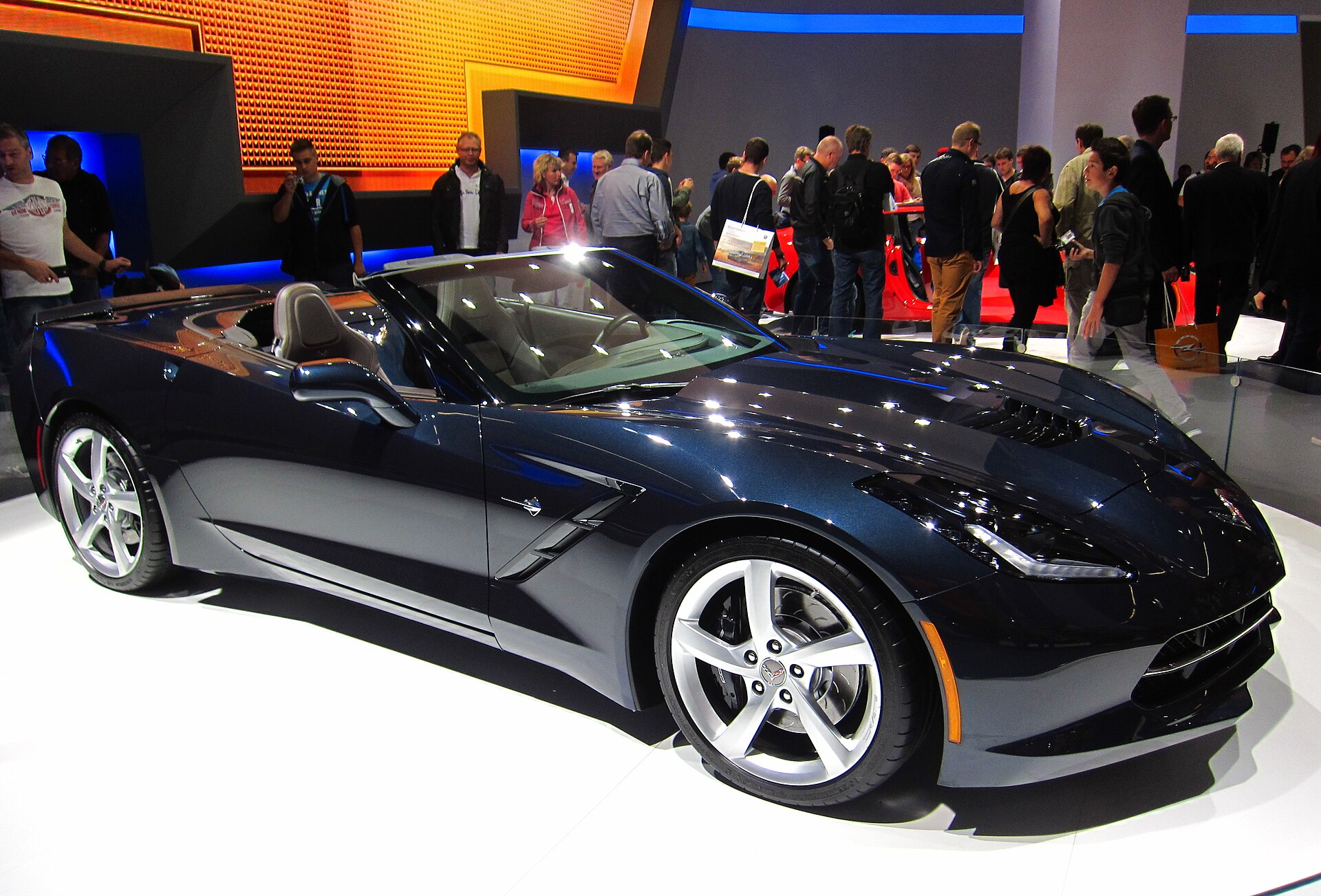 Chevrolet Corvette Convertible (C7) front view