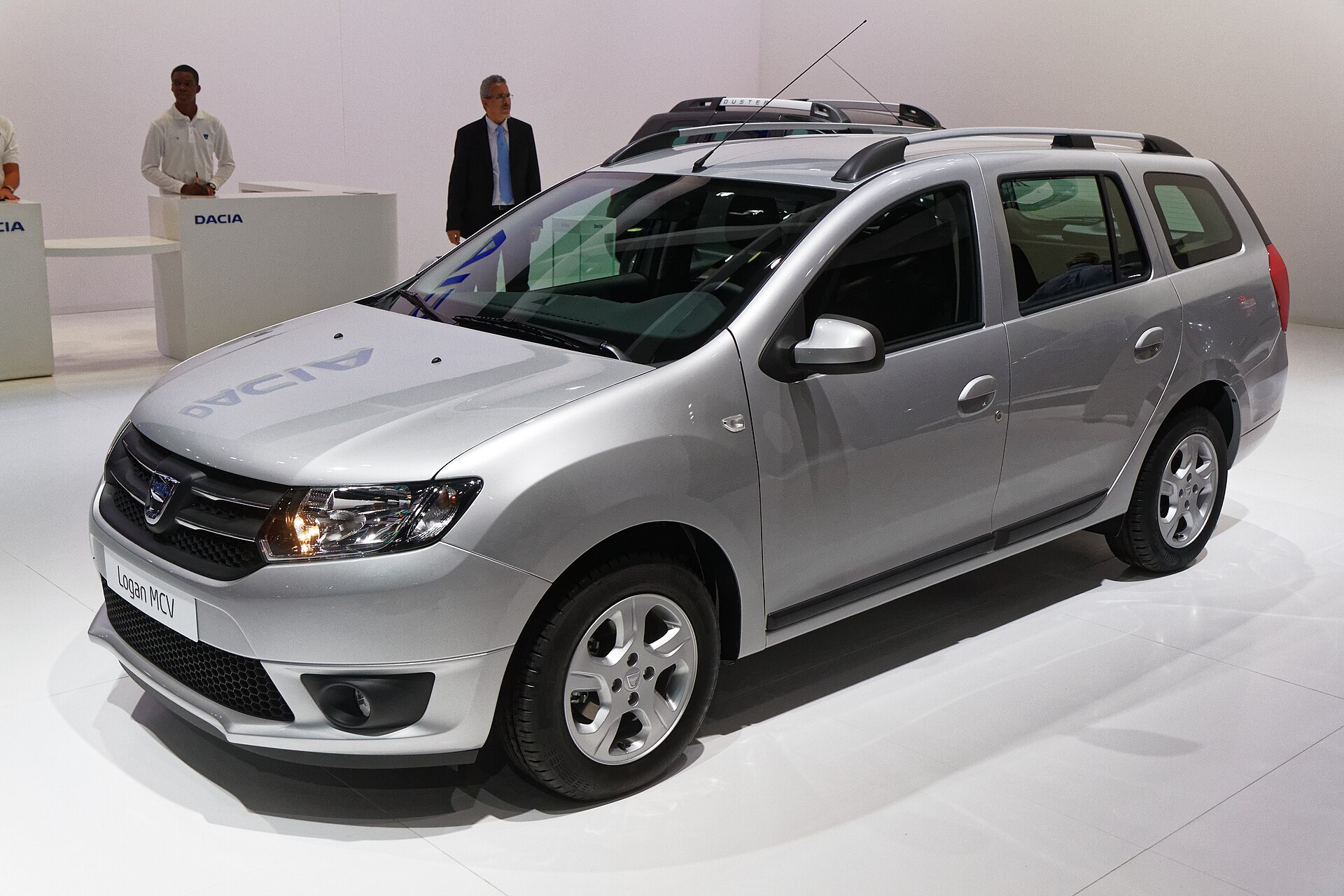 Dacia Logan MCV at the 2014 Paris Motor Show