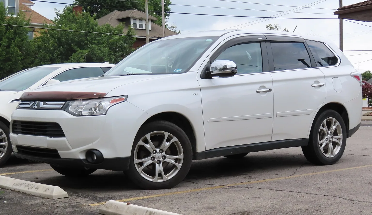 2014 Mitsubishi Outlander, third-generation model