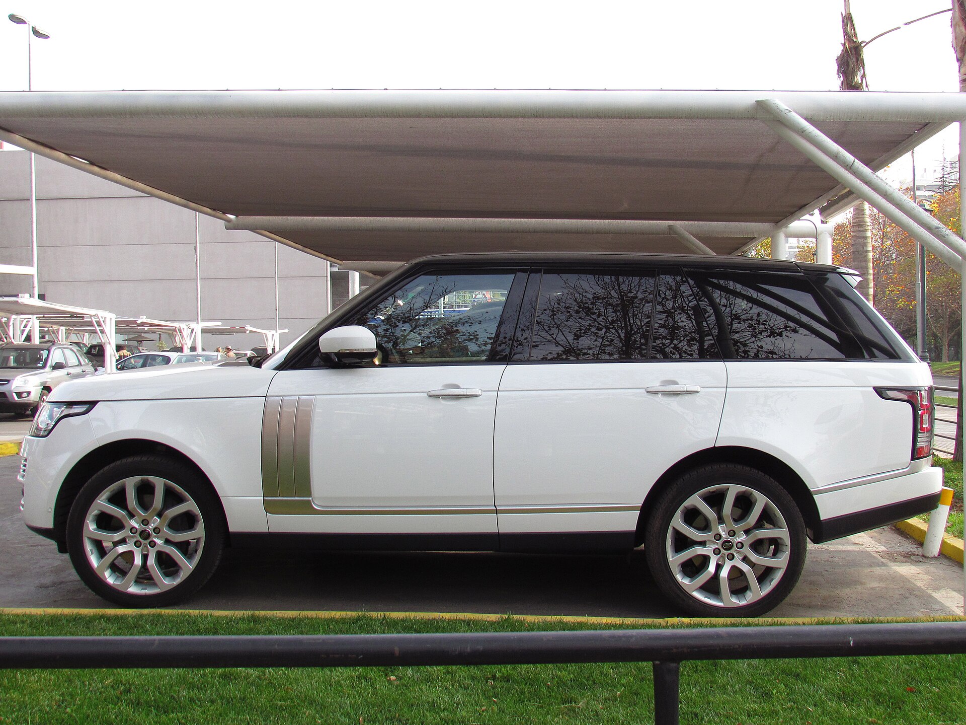 2014 Land Rover Range Rover Vogue SE Supercharged