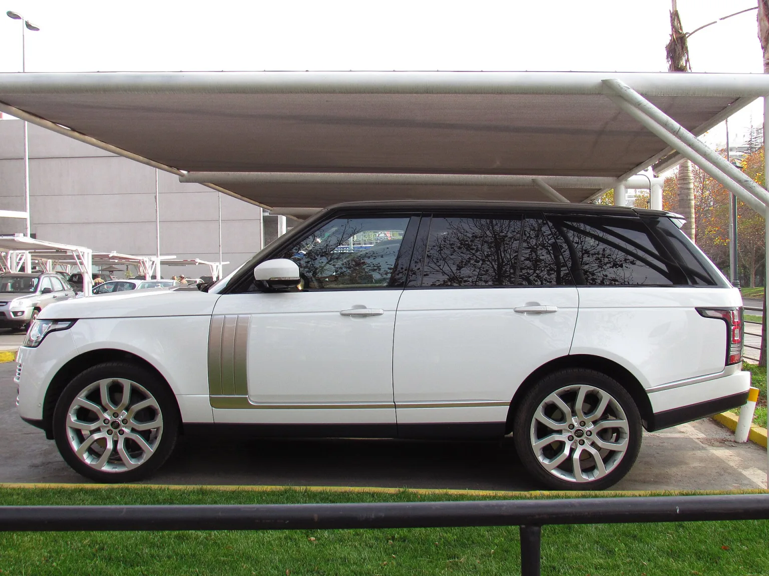 2014 Land Rover Range Rover Vogue SE Supercharged
