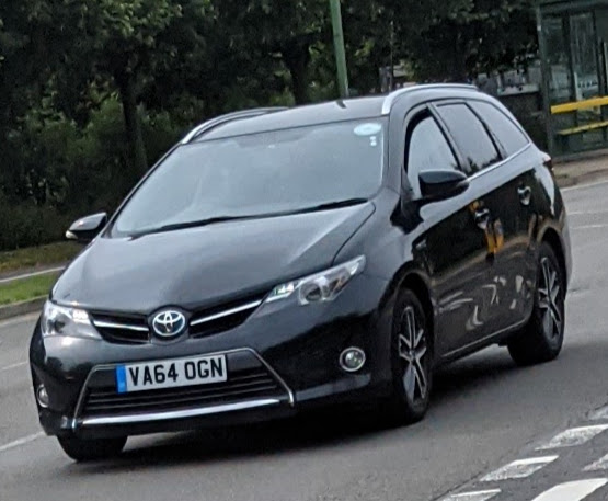 2014 Toyota Auris Icon + VVT-i CVT
