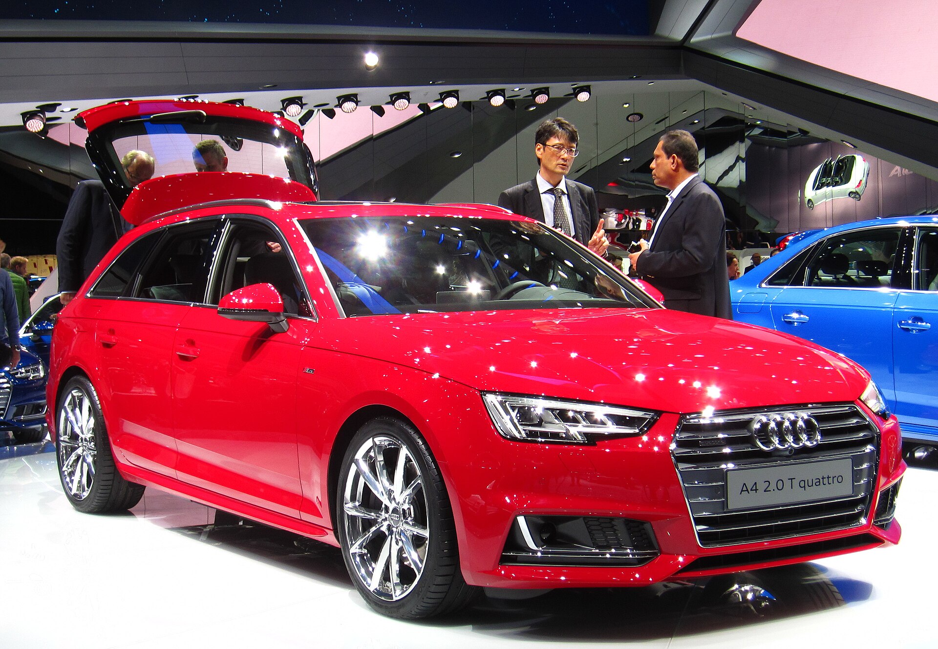 Audi A4 Avant (B9) estate car