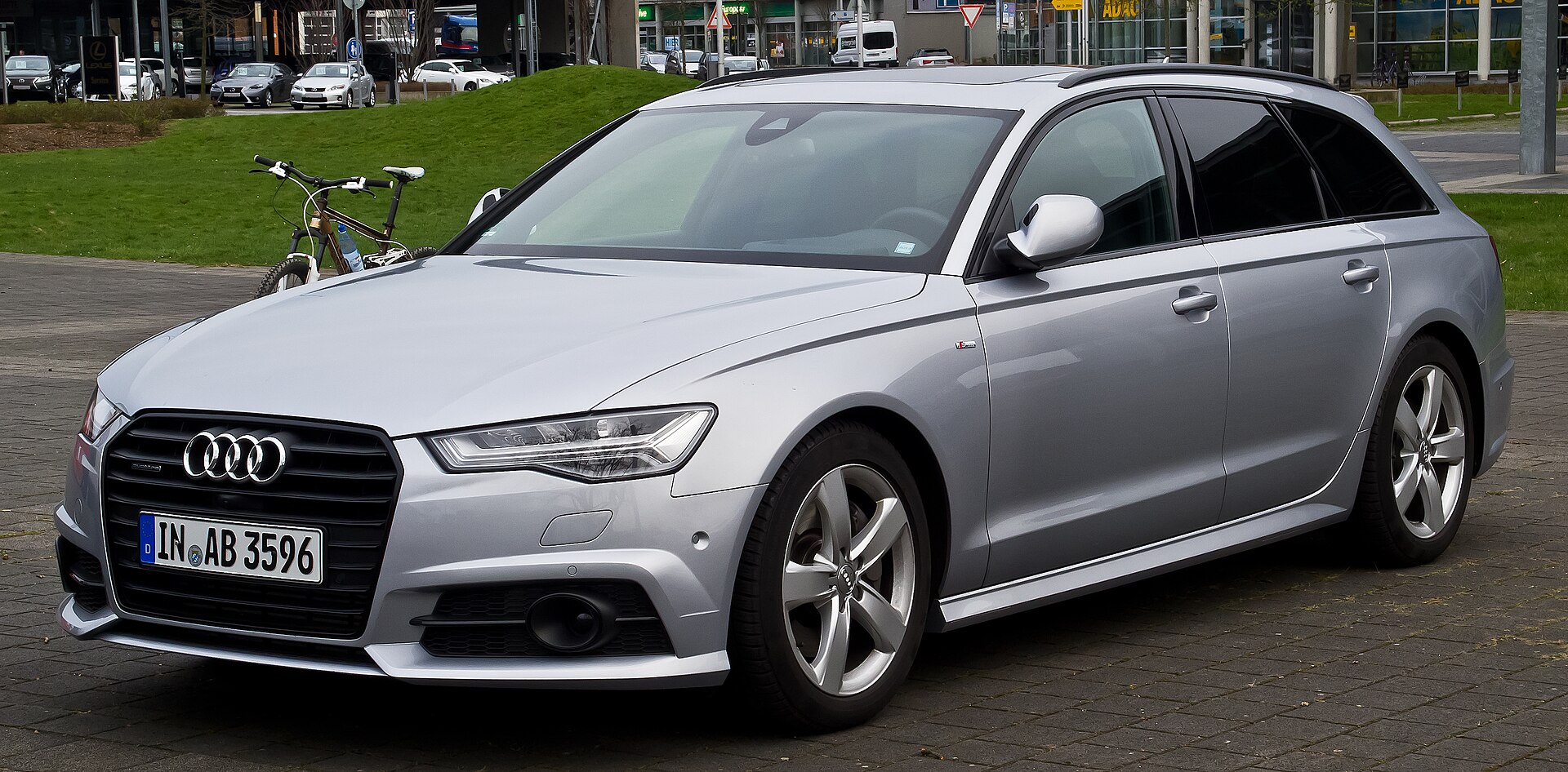 2015 Audi A6 Avant (C7 facelift) front view in Düsseldorf