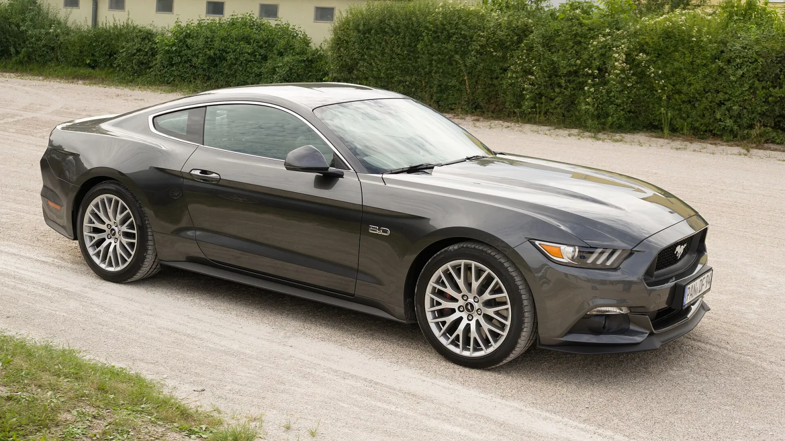 2015 Ford Mustang Fastback
