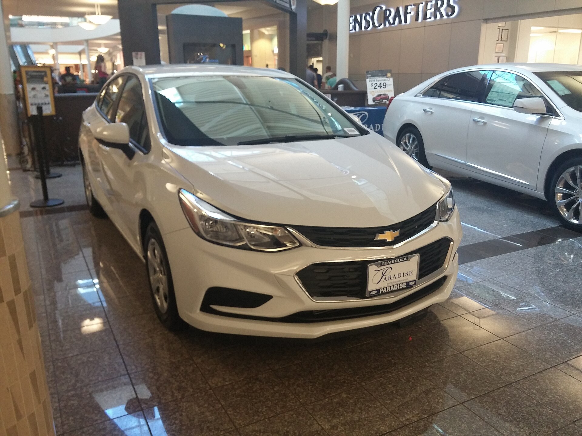 2016 Chevrolet Cruze, front view