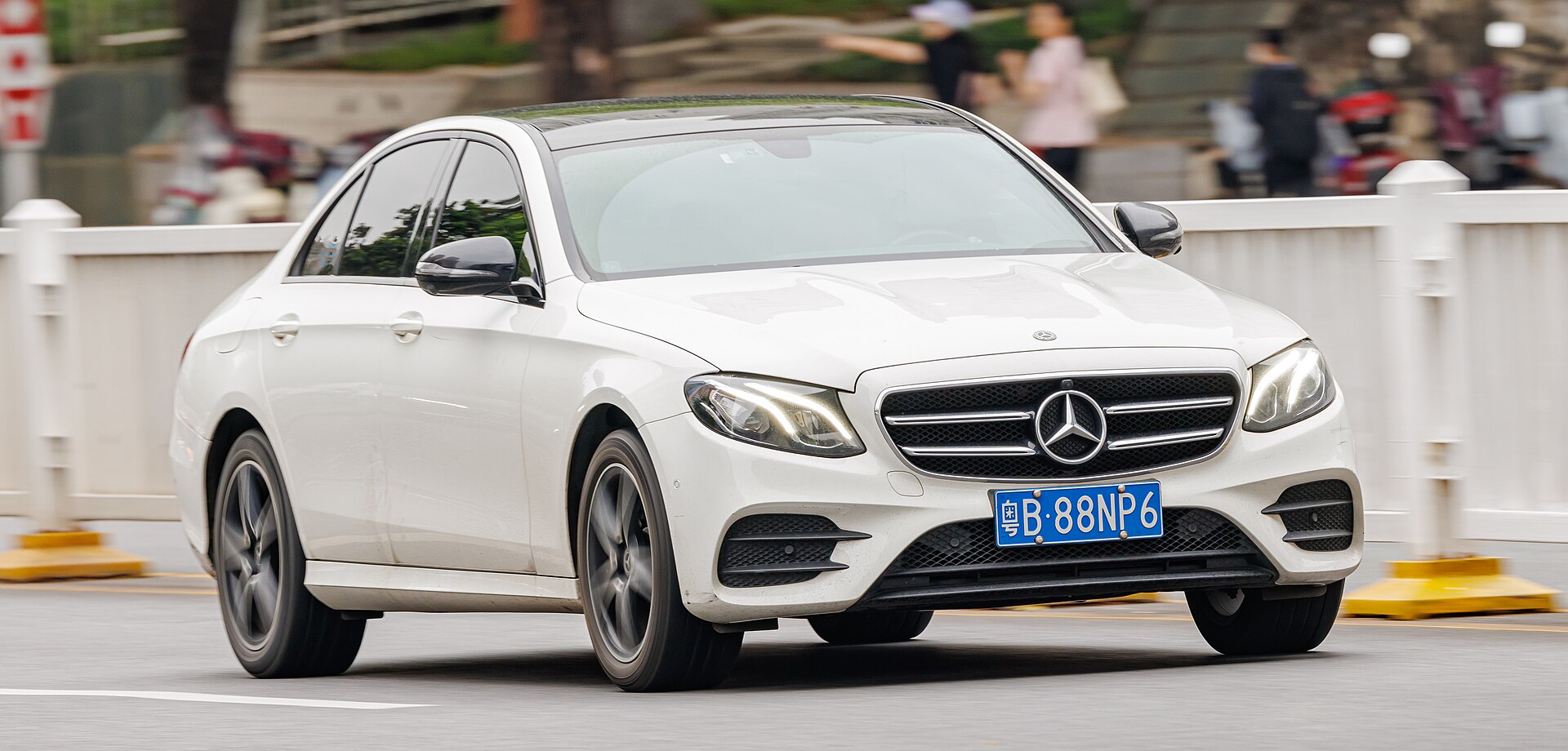 Mercedes-Benz E-Class (W213) in China