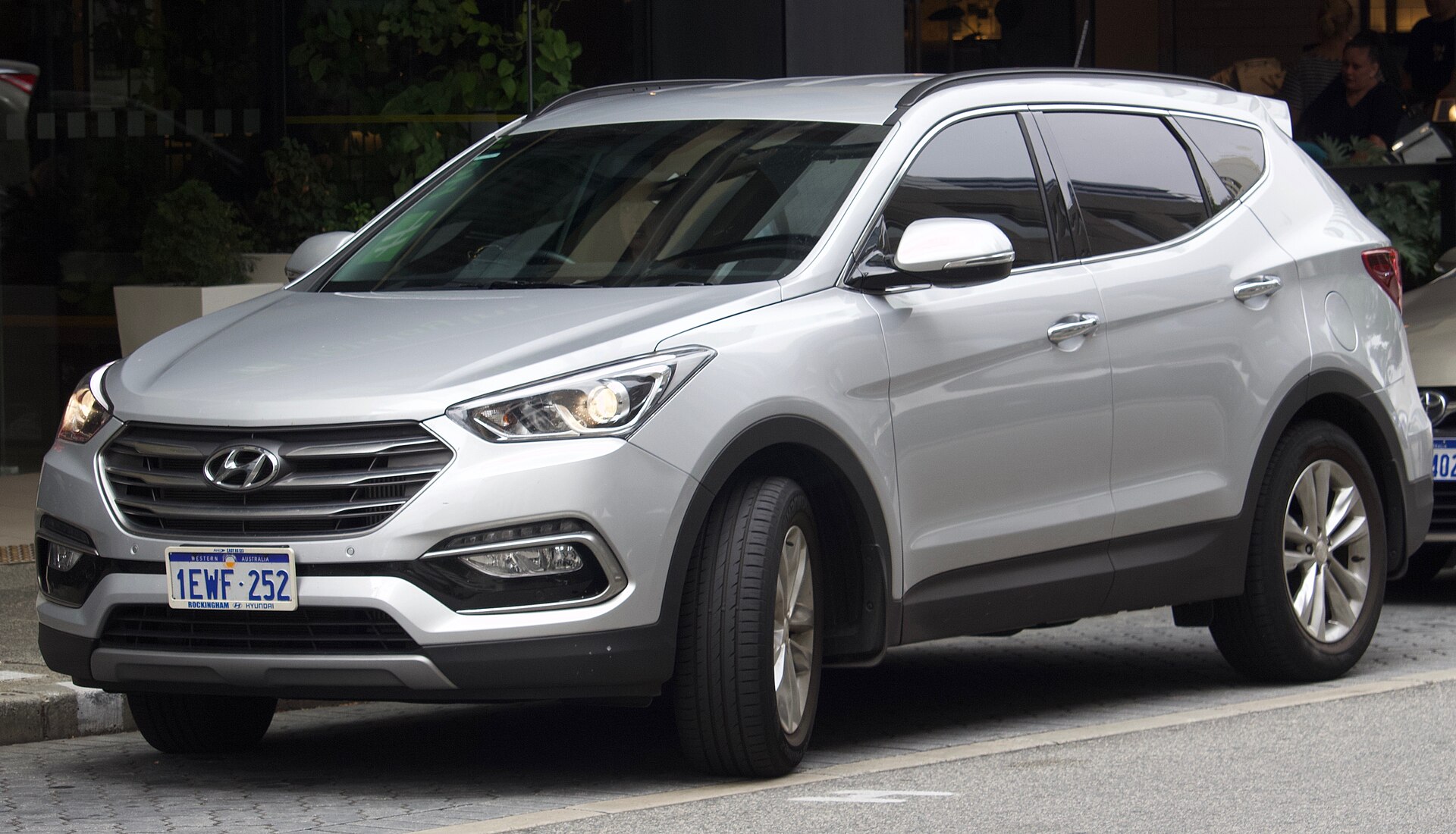 2017 Hyundai Santa Fe (DM3 Series II) Elite CRDi wagon