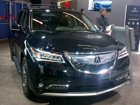 2016 Acura MDX on display at the 2016 MIAS