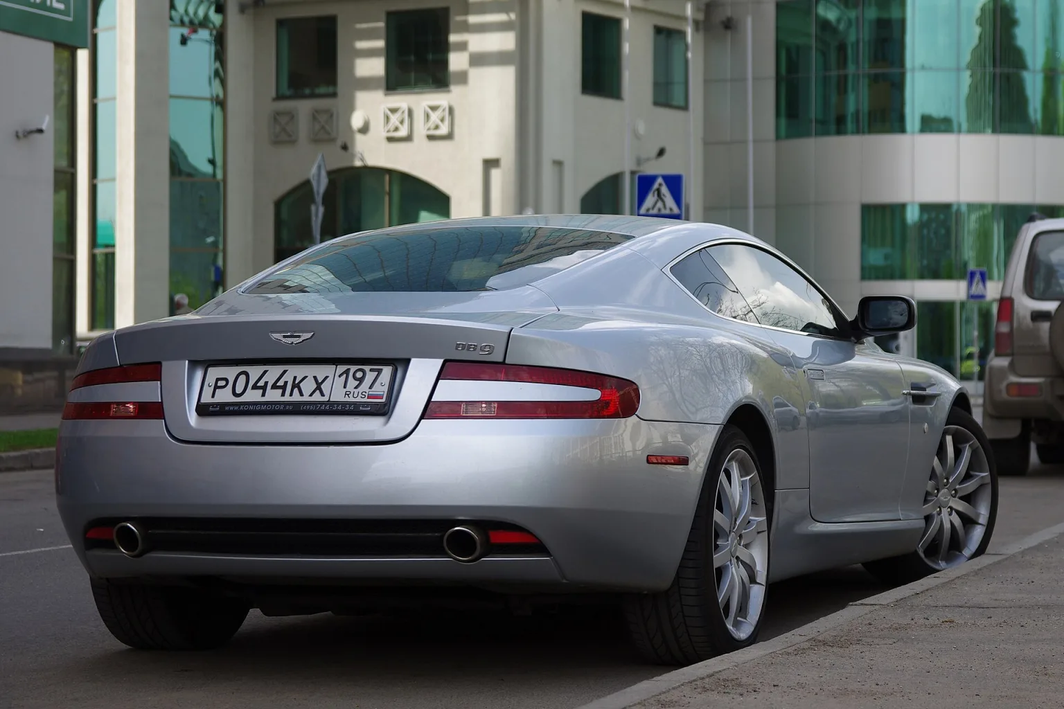 Aston Martin DB9 coupe