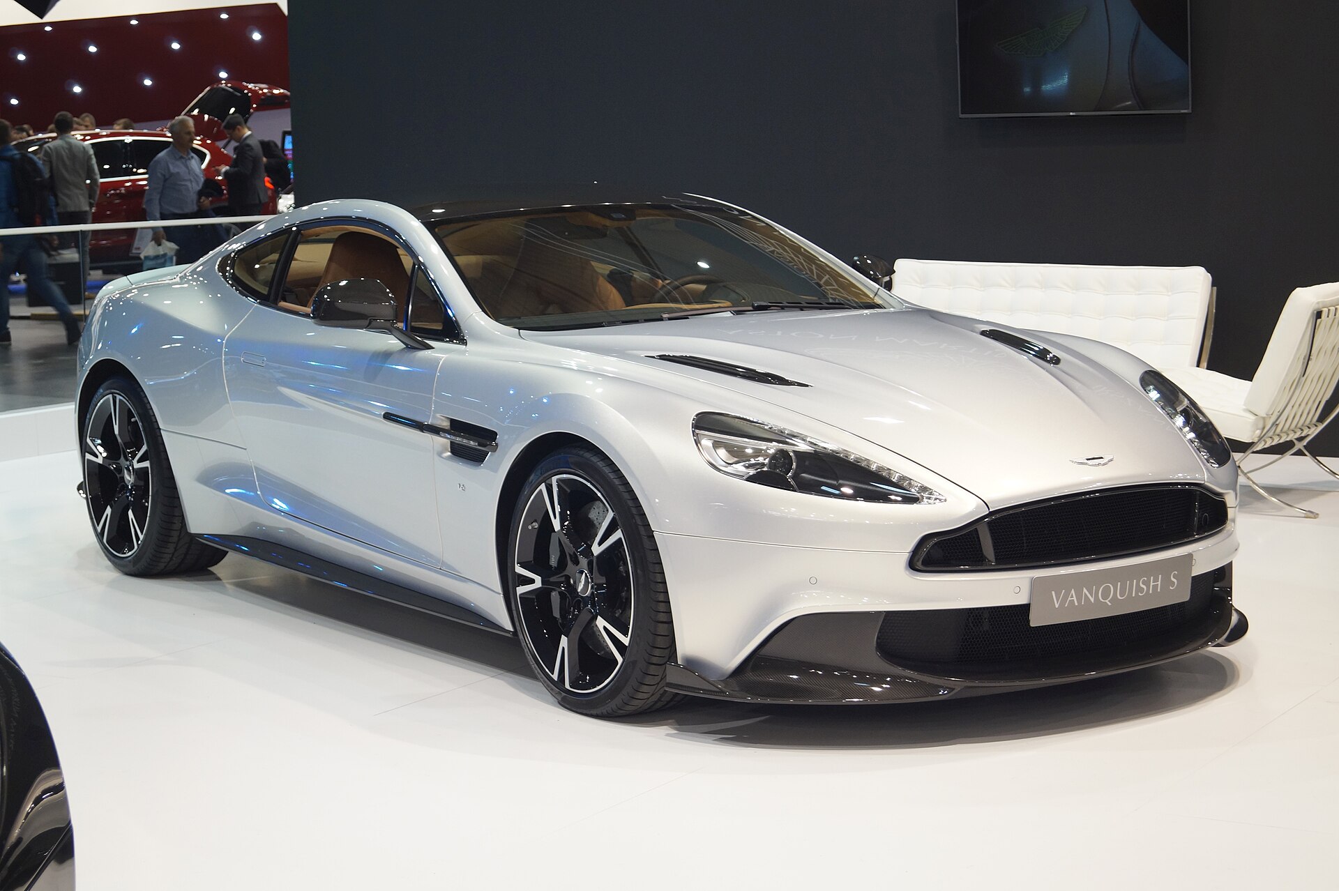 Aston Martin Vanquish S, front right view, 2017 model year